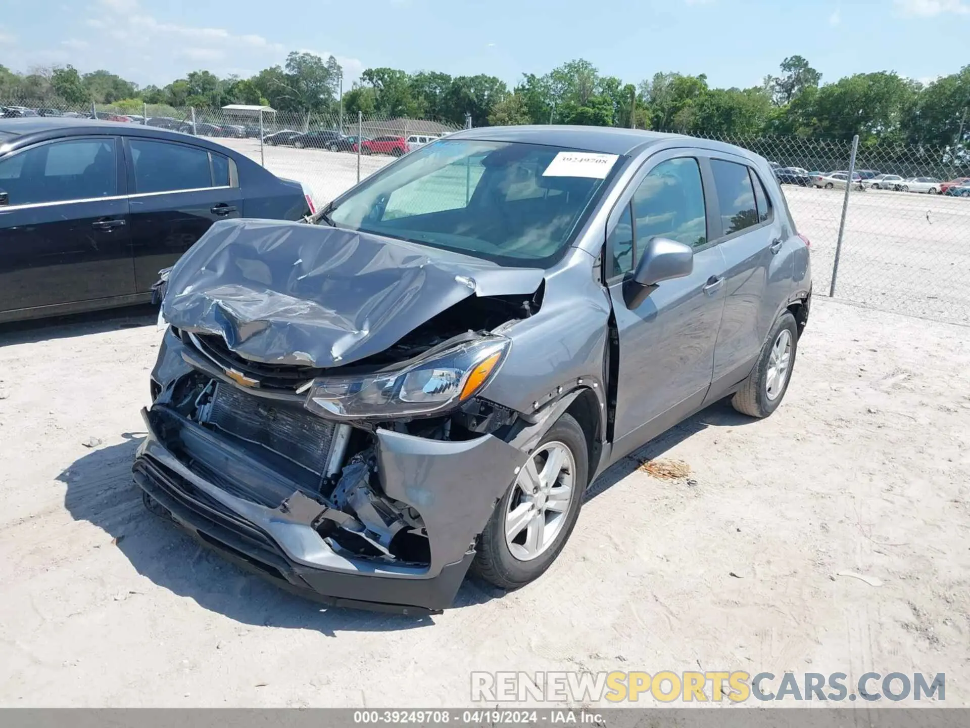 2 Photograph of a damaged car 3GNCJKSB0LL317005 CHEVROLET TRAX 2020