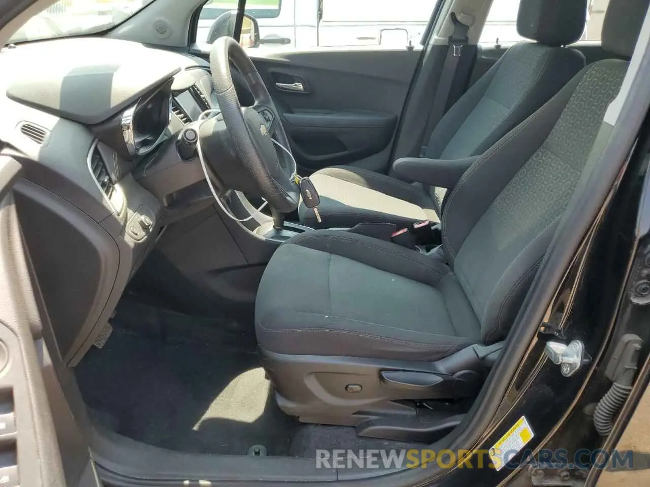 7 Photograph of a damaged car 3GNCJKSB1LL124569 CHEVROLET TRAX 2020