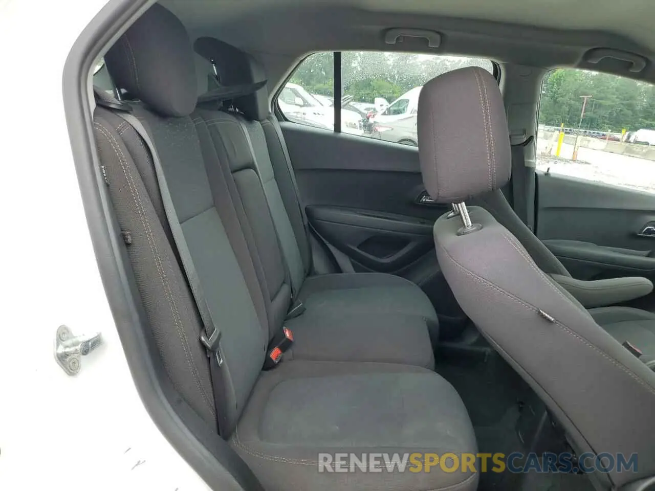 11 Photograph of a damaged car 3GNCJKSB1LL132154 CHEVROLET TRAX 2020