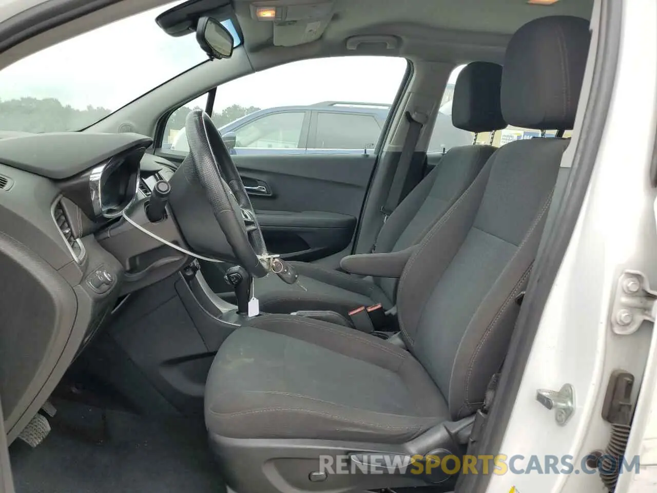 7 Photograph of a damaged car 3GNCJKSB1LL132154 CHEVROLET TRAX 2020