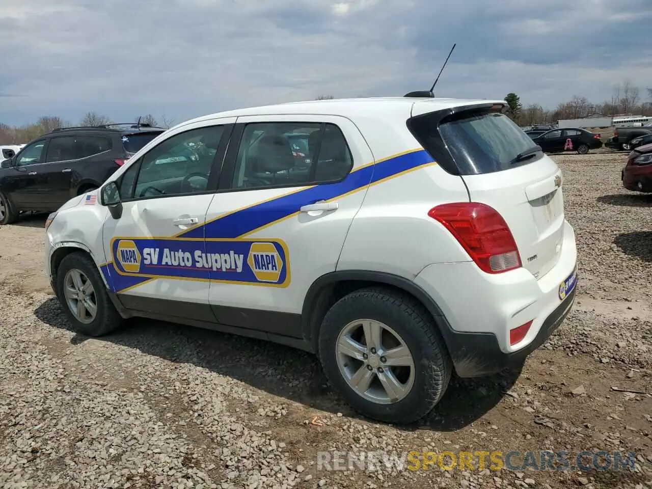 2 Photograph of a damaged car 3GNCJKSB1LL137404 CHEVROLET TRAX 2020