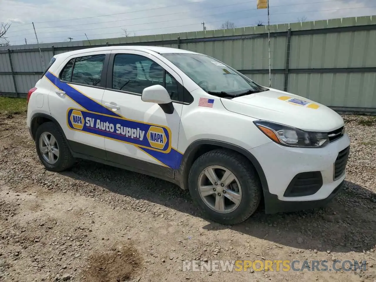 4 Photograph of a damaged car 3GNCJKSB1LL137404 CHEVROLET TRAX 2020