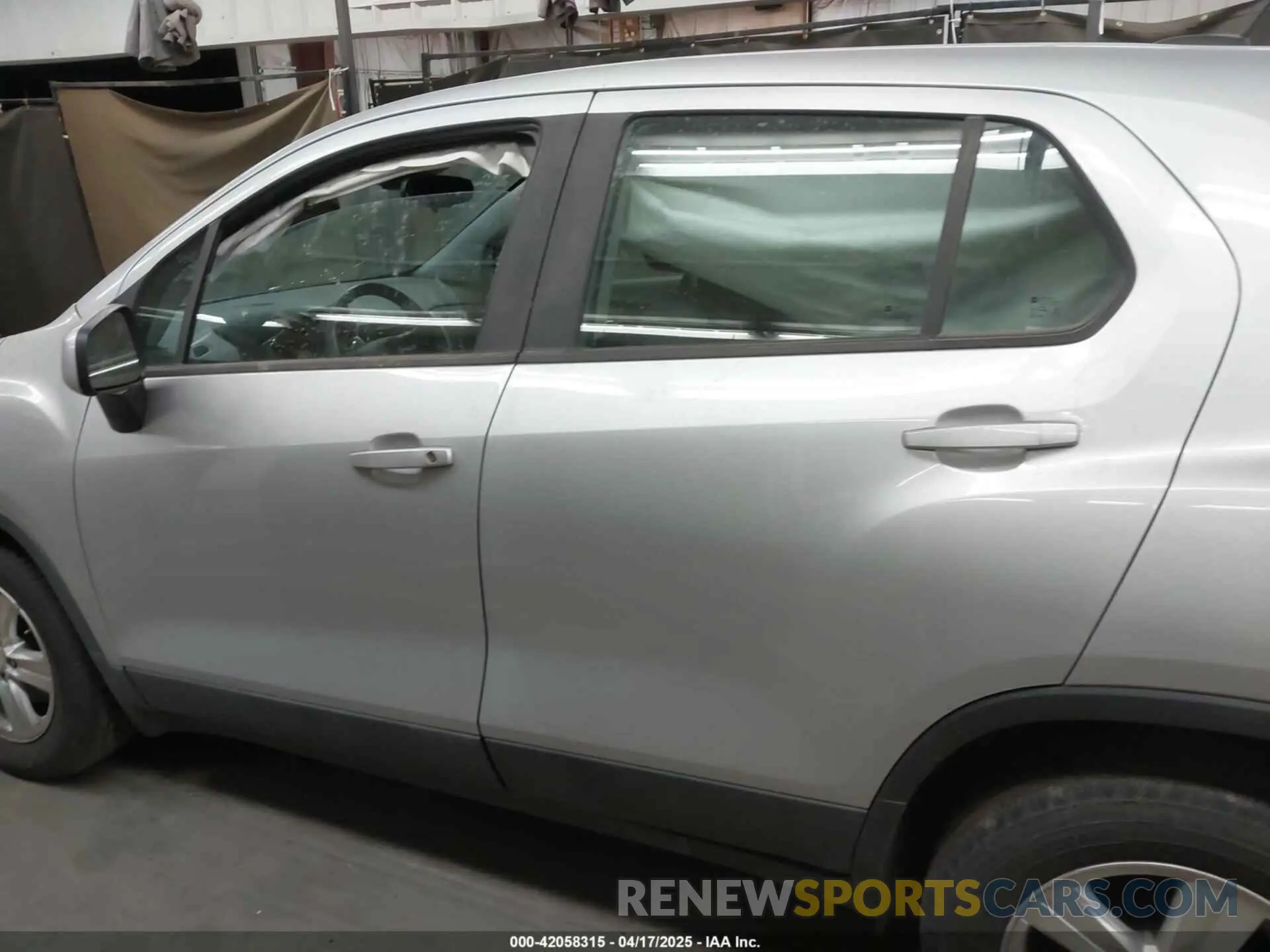 14 Photograph of a damaged car 3GNCJKSB1LL137936 CHEVROLET TRAX 2020