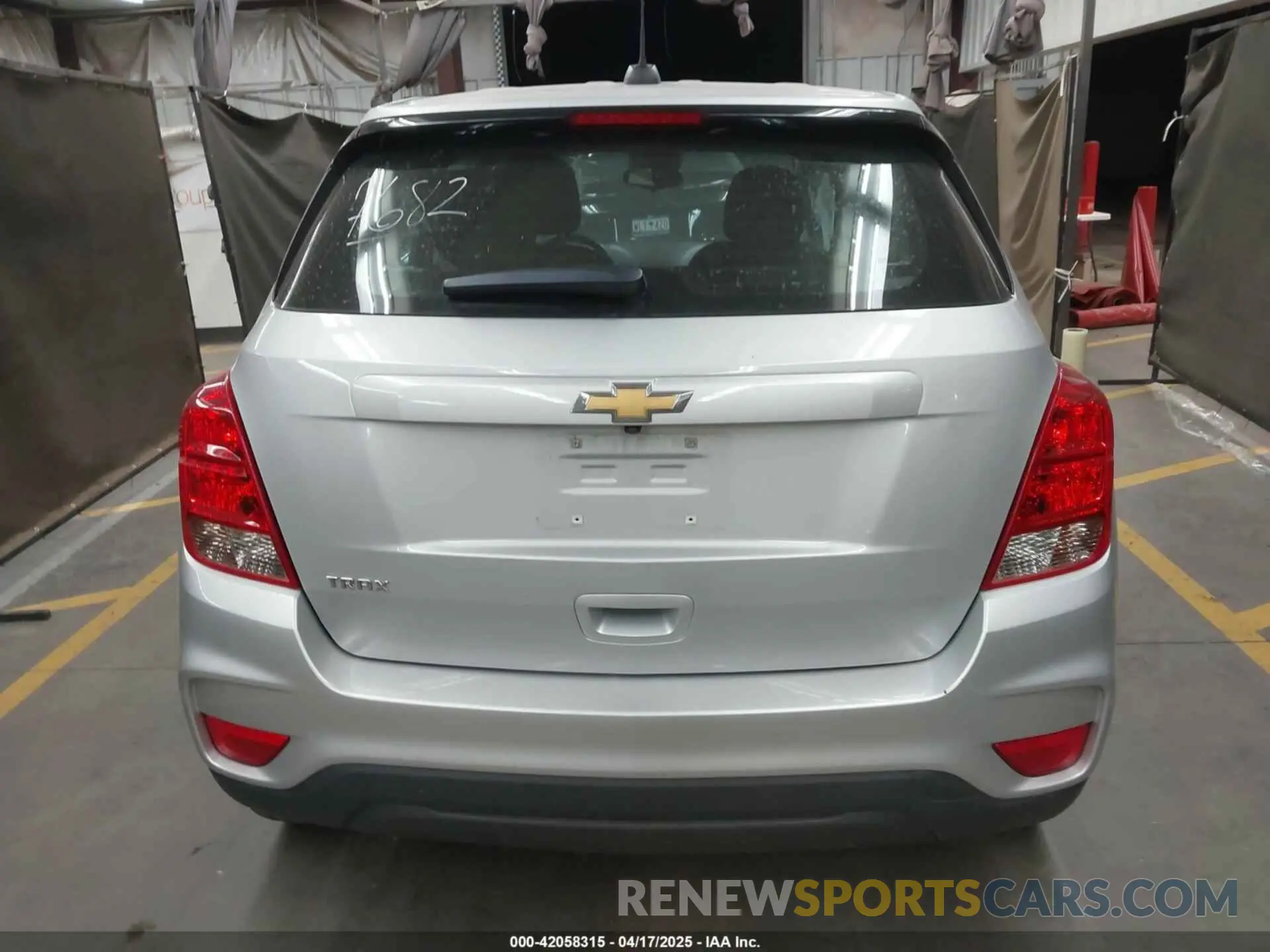16 Photograph of a damaged car 3GNCJKSB1LL137936 CHEVROLET TRAX 2020