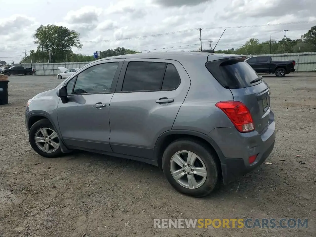 2 Photograph of a damaged car 3GNCJKSB1LL138343 CHEVROLET TRAX 2020