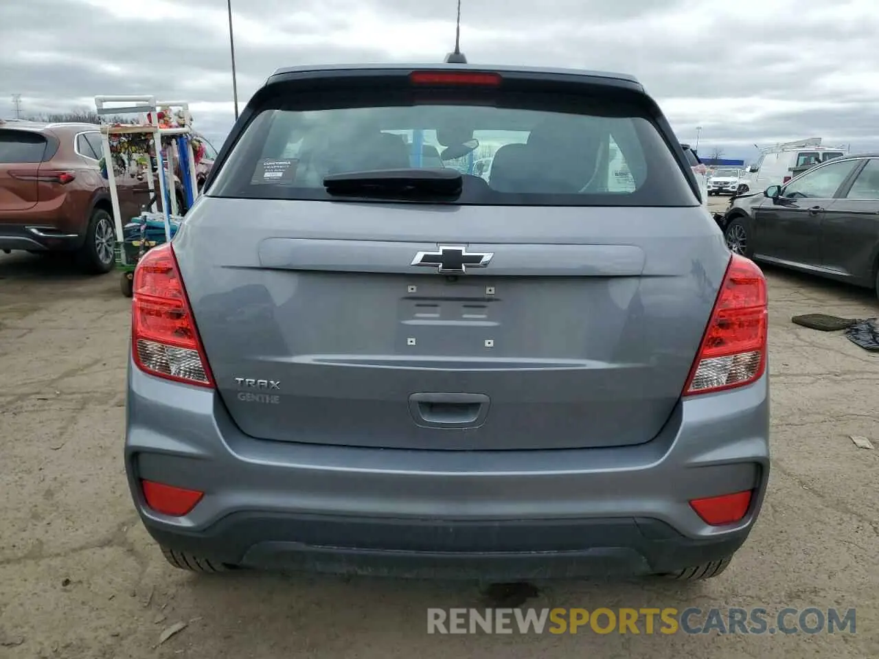 6 Photograph of a damaged car 3GNCJKSB1LL211212 CHEVROLET TRAX 2020