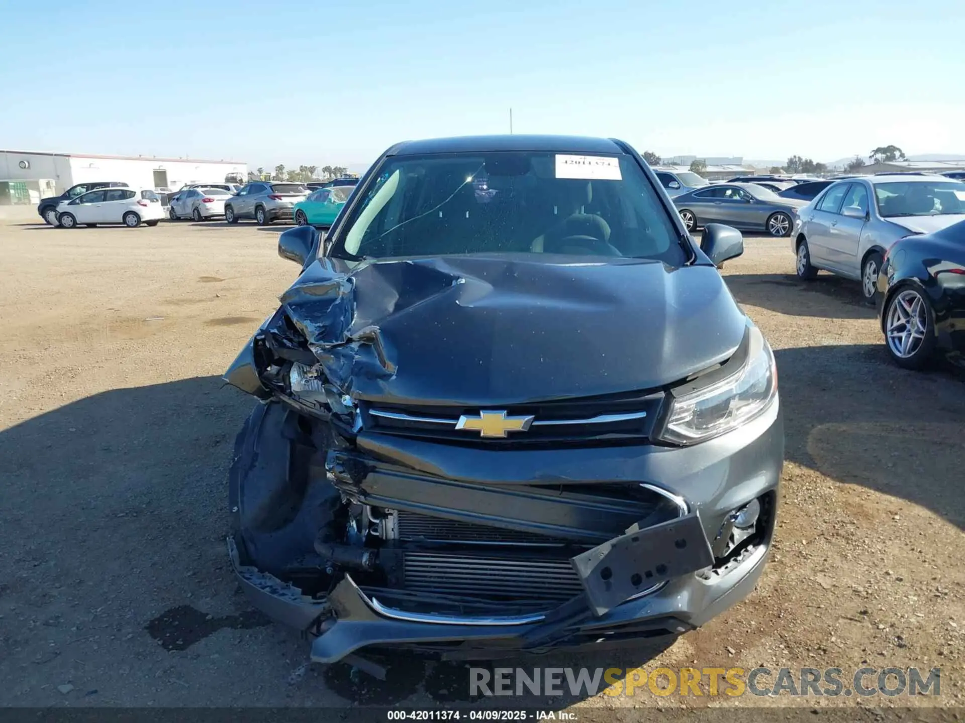 12 Photograph of a damaged car 3GNCJKSB1LL240323 CHEVROLET TRAX 2020