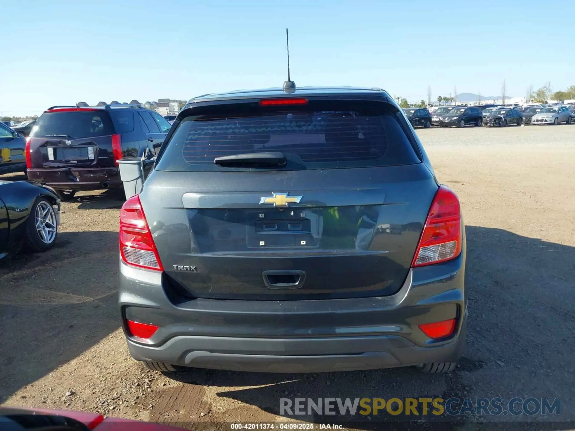 16 Photograph of a damaged car 3GNCJKSB1LL240323 CHEVROLET TRAX 2020