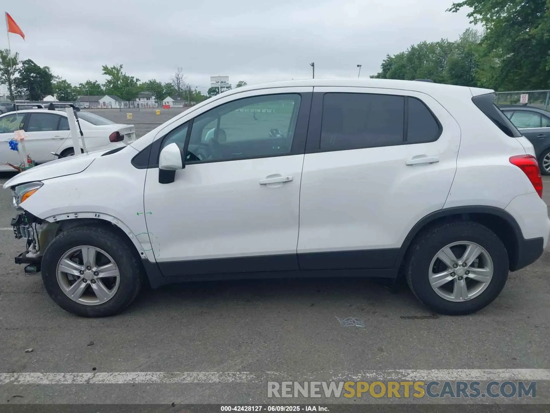 14 Photograph of a damaged car 3GNCJKSB1LL304974 CHEVROLET TRAX 2020