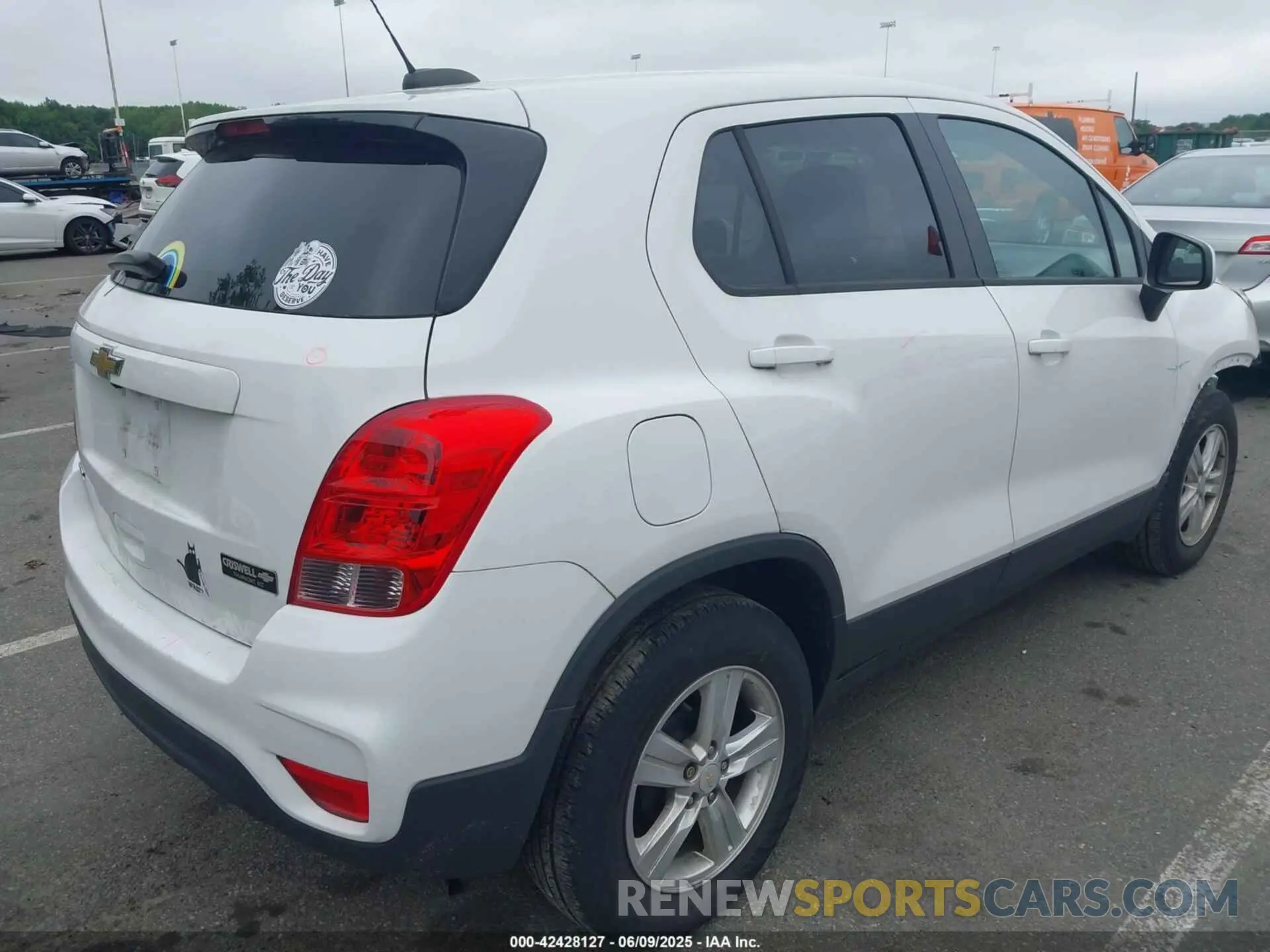 4 Photograph of a damaged car 3GNCJKSB1LL304974 CHEVROLET TRAX 2020