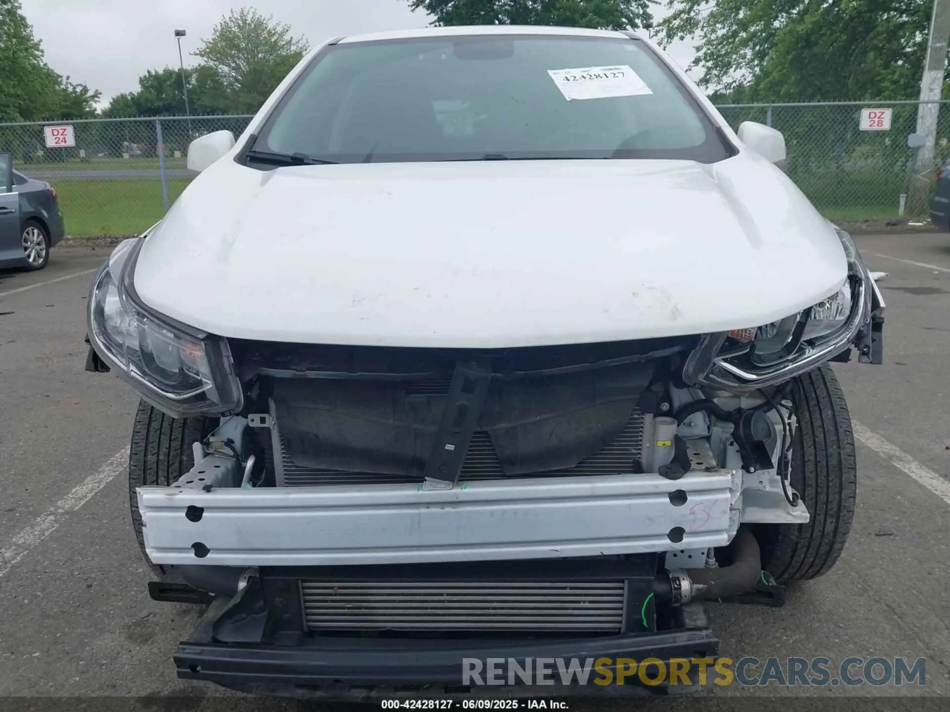 6 Photograph of a damaged car 3GNCJKSB1LL304974 CHEVROLET TRAX 2020