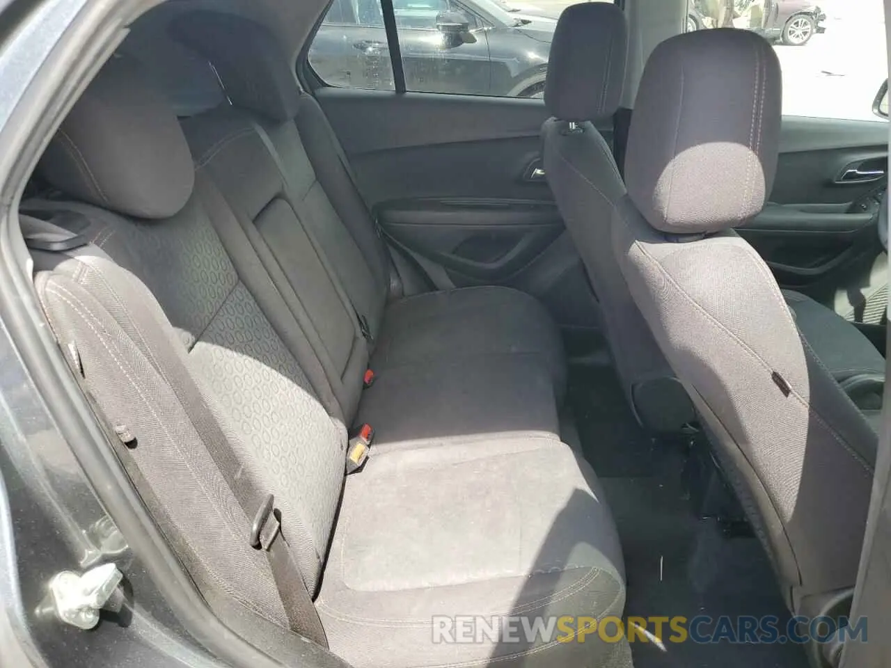 11 Photograph of a damaged car 3GNCJKSB2LL136861 CHEVROLET TRAX 2020