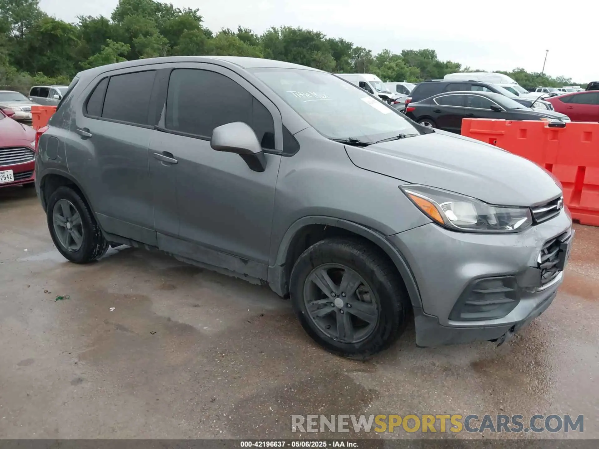 1 Photograph of a damaged car 3GNCJKSB2LL221800 CHEVROLET TRAX 2020