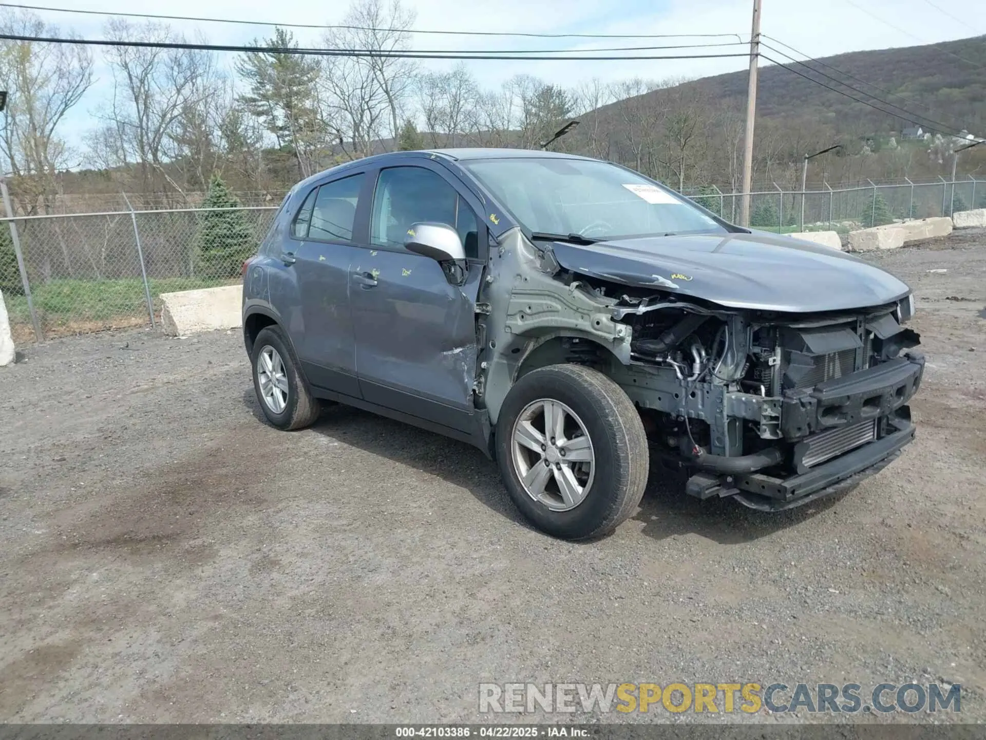 1 Photograph of a damaged car 3GNCJKSB2LL326823 CHEVROLET TRAX 2020