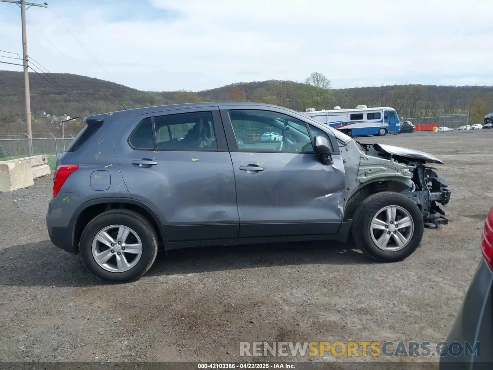 14 Photograph of a damaged car 3GNCJKSB2LL326823 CHEVROLET TRAX 2020