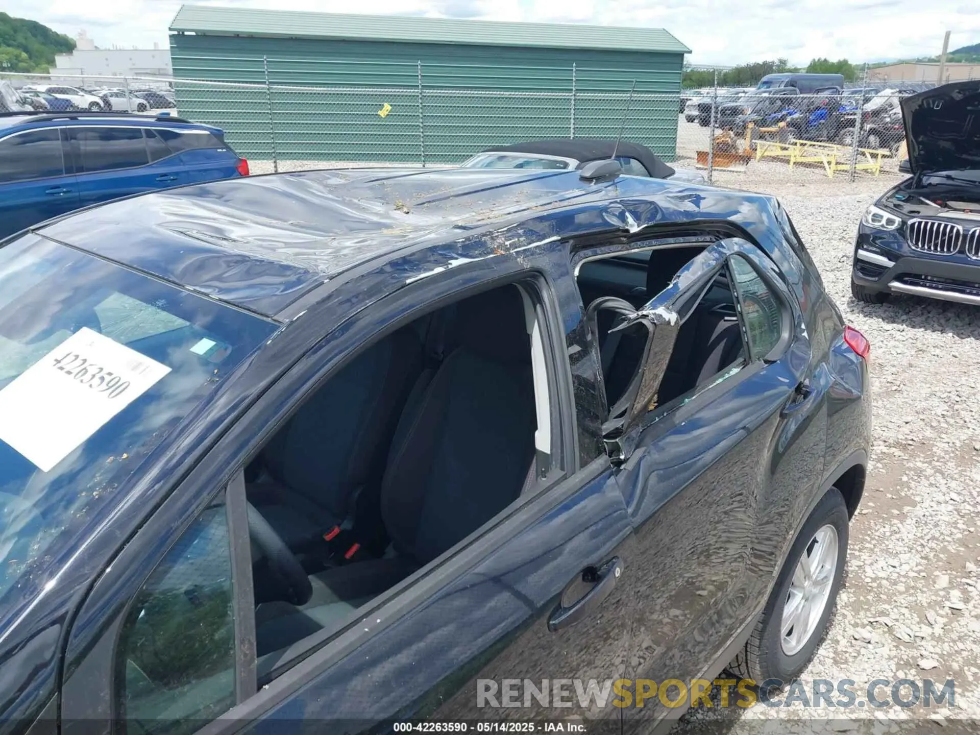 6 Photograph of a damaged car 3GNCJKSB3LL128008 CHEVROLET TRAX 2020