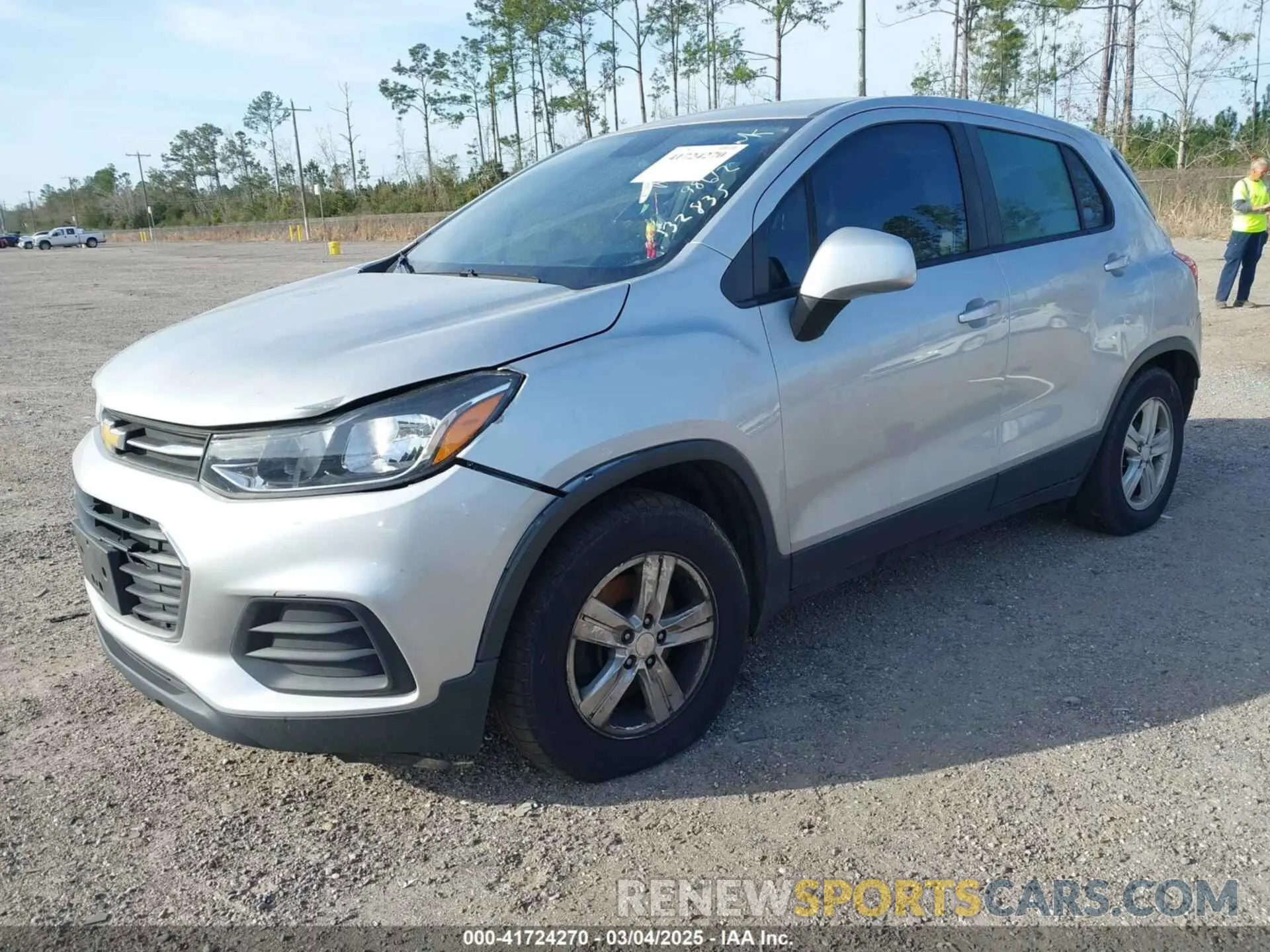 2 Photograph of a damaged car 3GNCJKSB3LL132835 CHEVROLET TRAX 2020