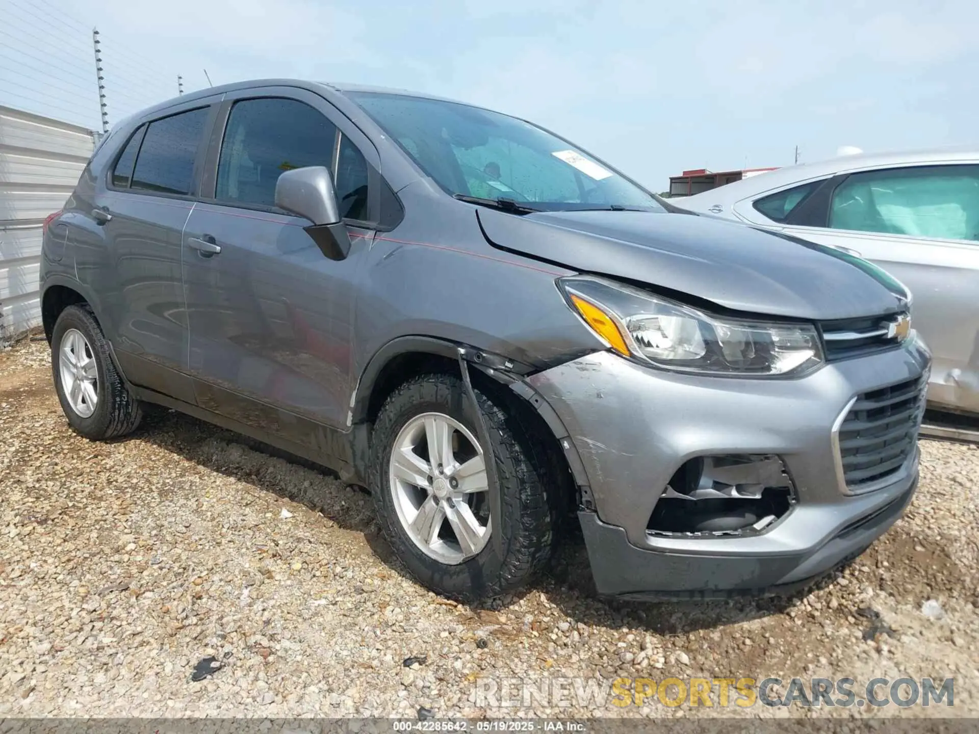 1 Photograph of a damaged car 3GNCJKSB3LL145570 CHEVROLET TRAX 2020