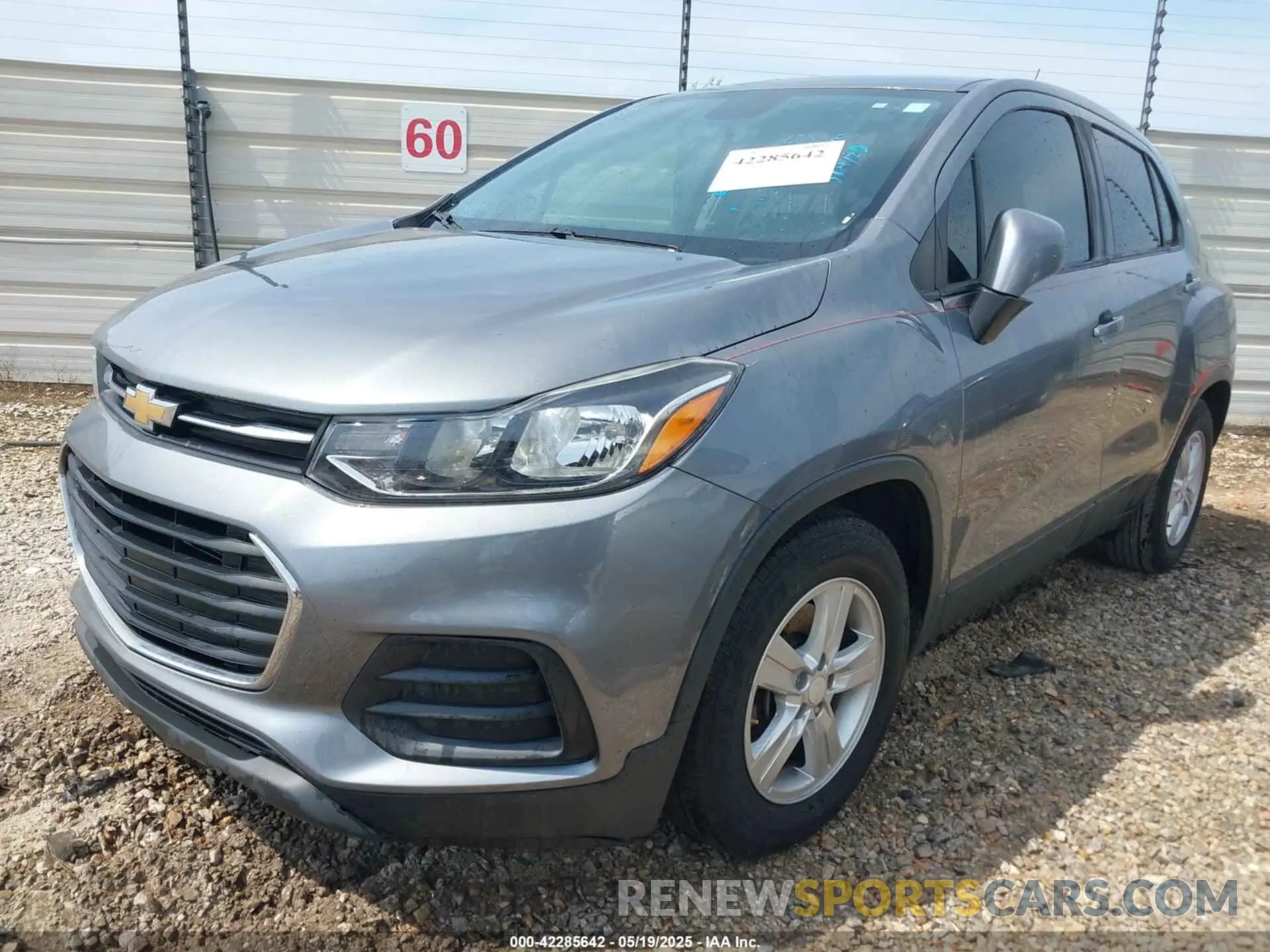 2 Photograph of a damaged car 3GNCJKSB3LL145570 CHEVROLET TRAX 2020
