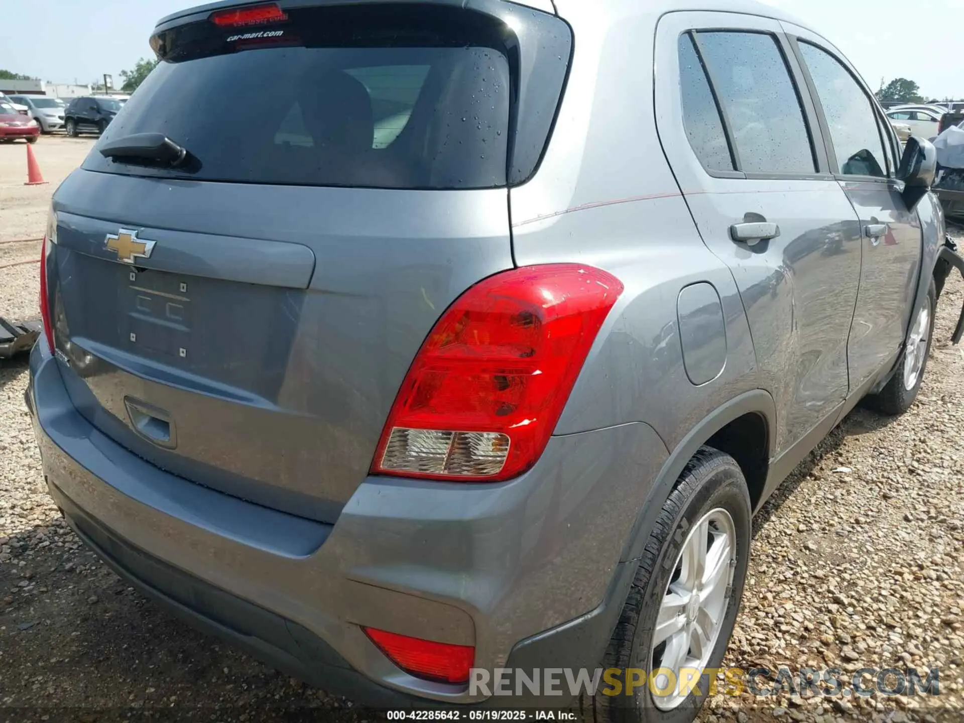 4 Photograph of a damaged car 3GNCJKSB3LL145570 CHEVROLET TRAX 2020