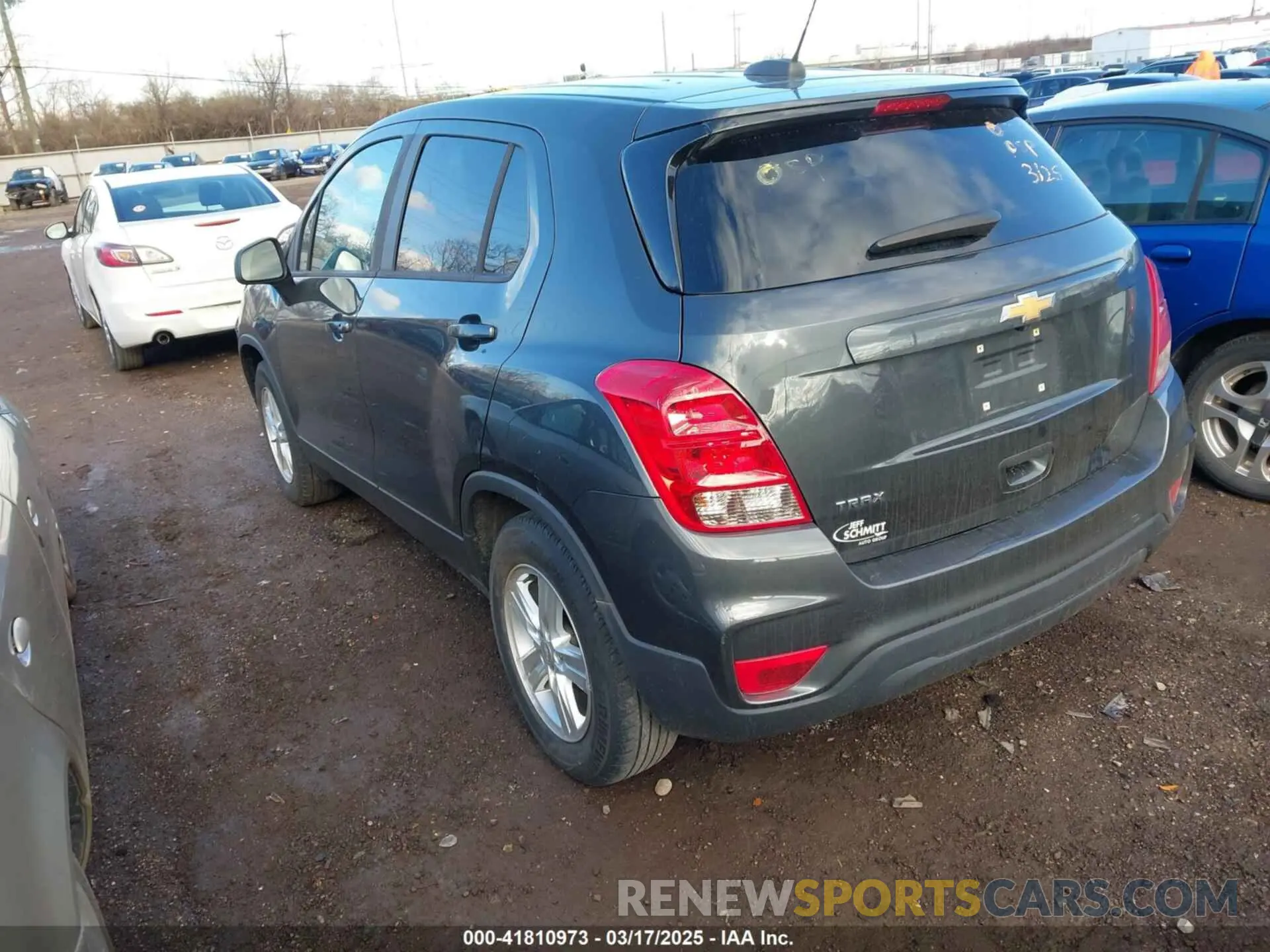 3 Photograph of a damaged car 3GNCJKSB3LL150204 CHEVROLET TRAX 2020