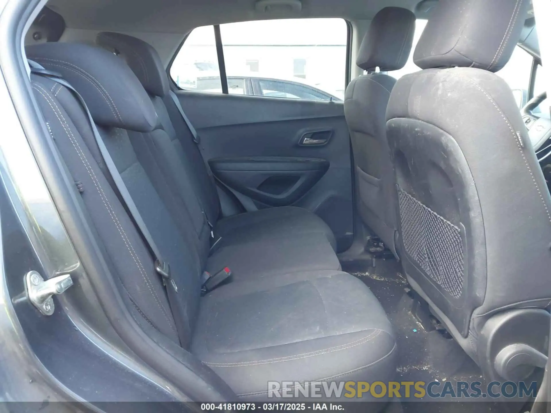 8 Photograph of a damaged car 3GNCJKSB3LL150204 CHEVROLET TRAX 2020