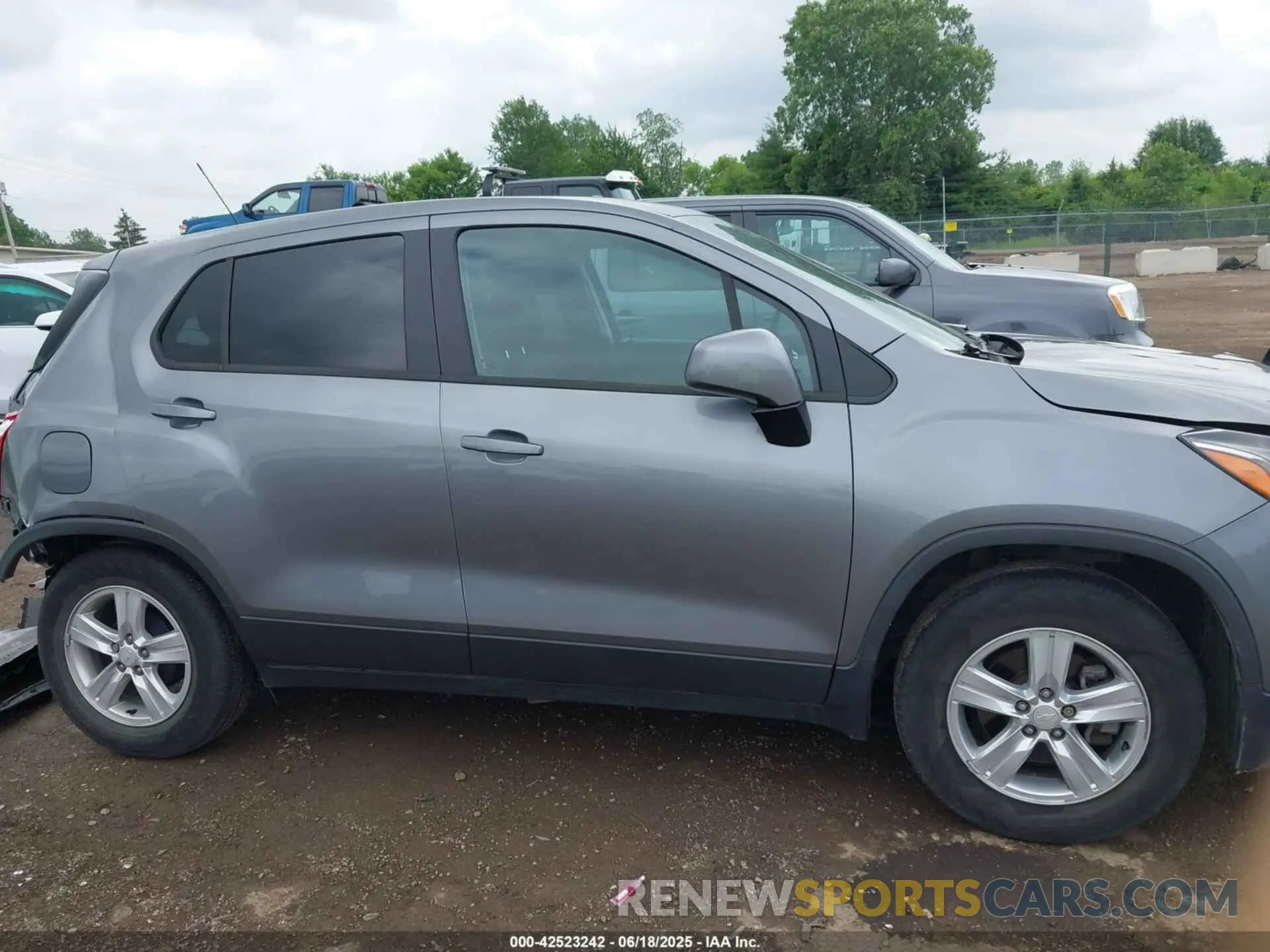 14 Photograph of a damaged car 3GNCJKSB3LL154785 CHEVROLET TRAX 2020