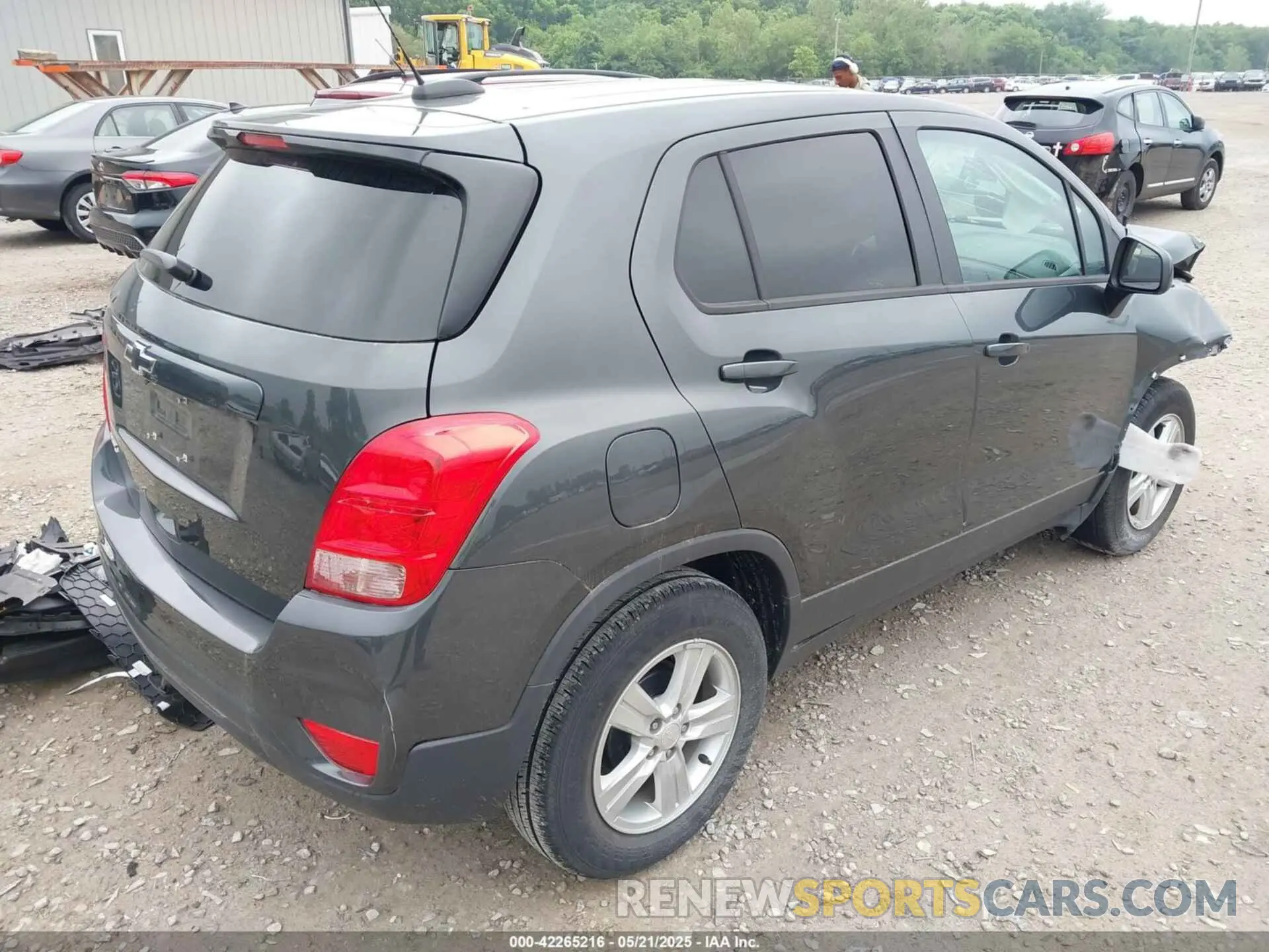 4 Photograph of a damaged car 3GNCJKSB3LL169352 CHEVROLET TRAX 2020