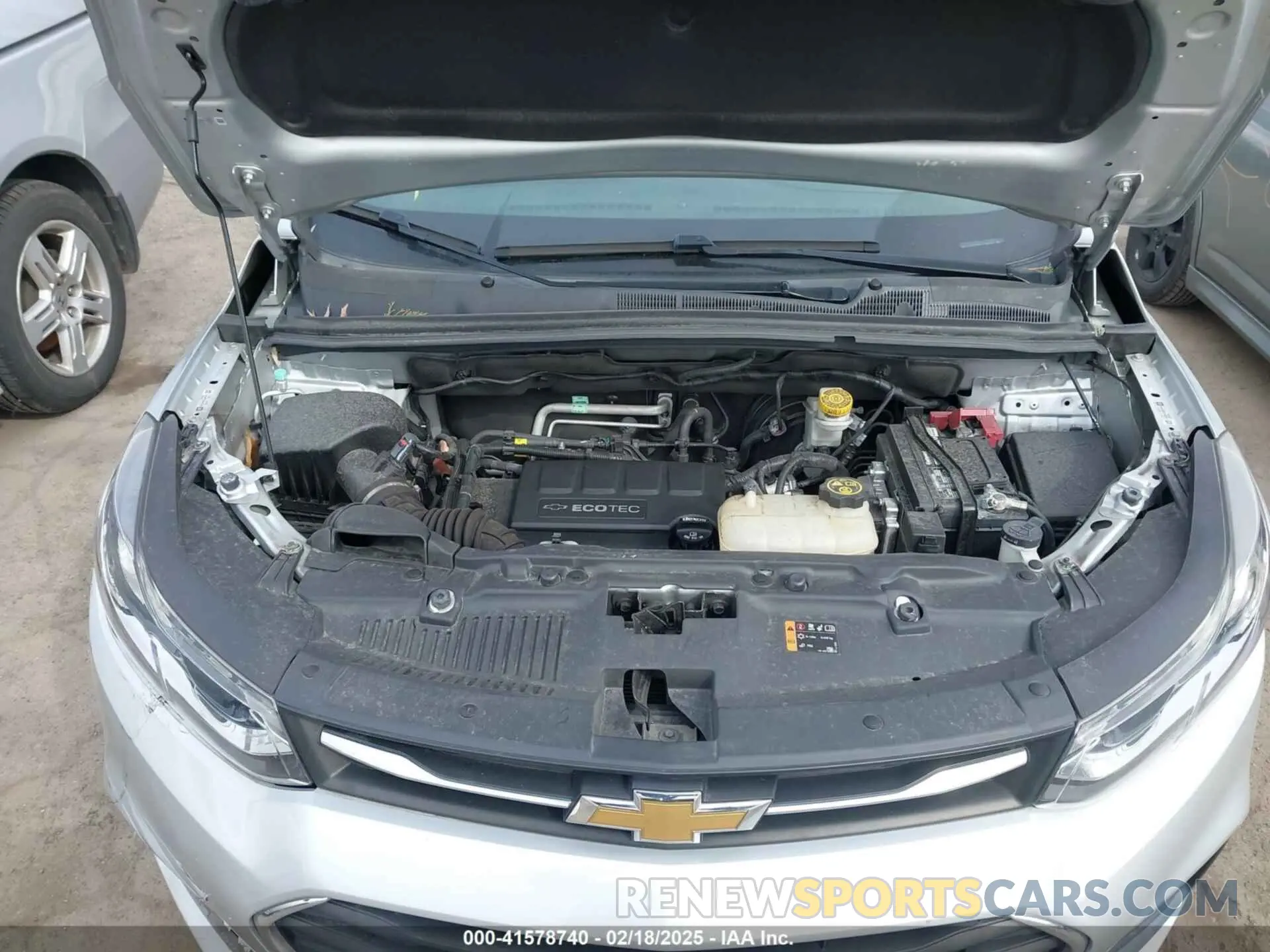 10 Photograph of a damaged car 3GNCJKSB3LL202754 CHEVROLET TRAX 2020