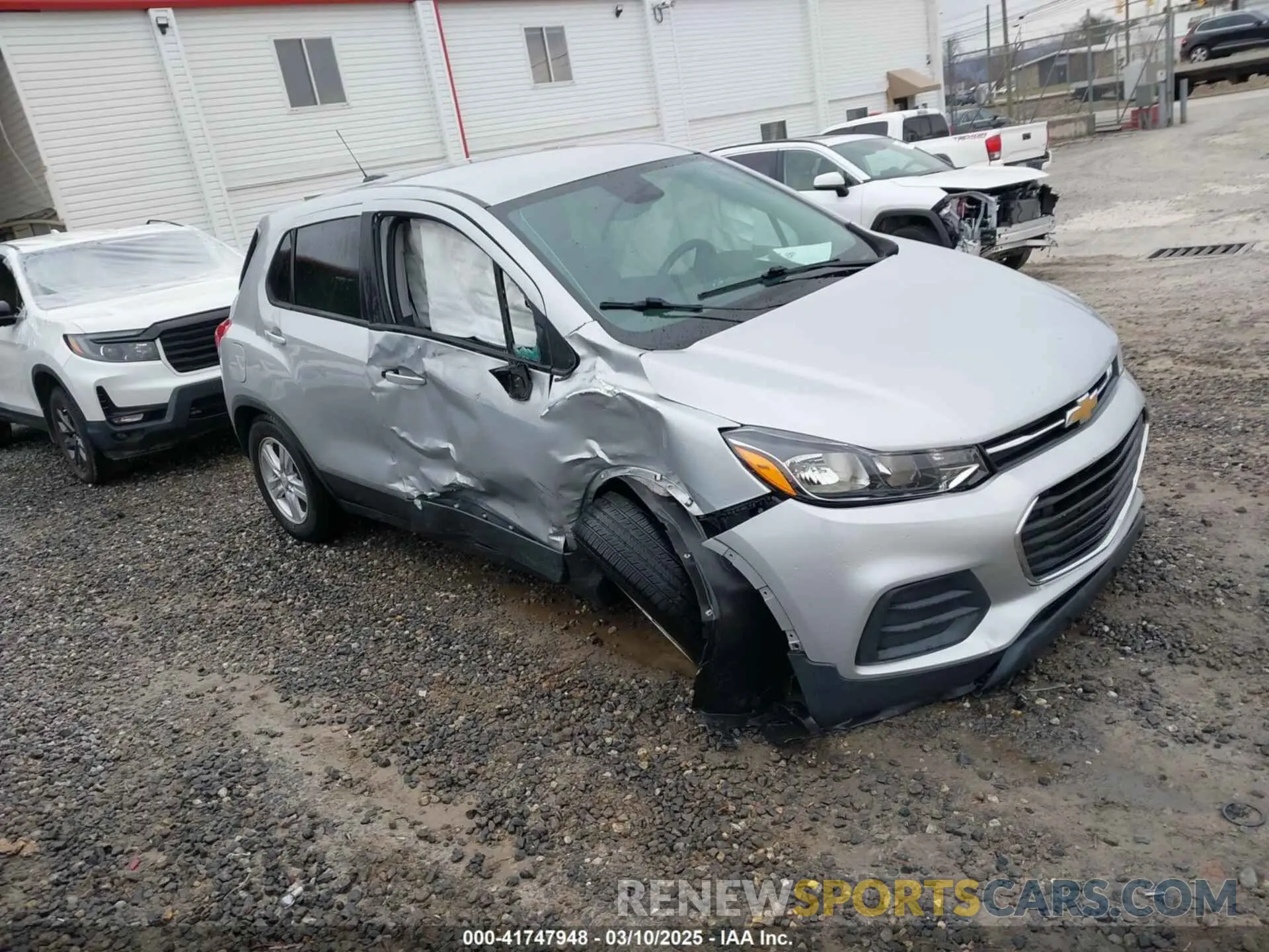 1 Photograph of a damaged car 3GNCJKSB3LL210157 CHEVROLET TRAX 2020