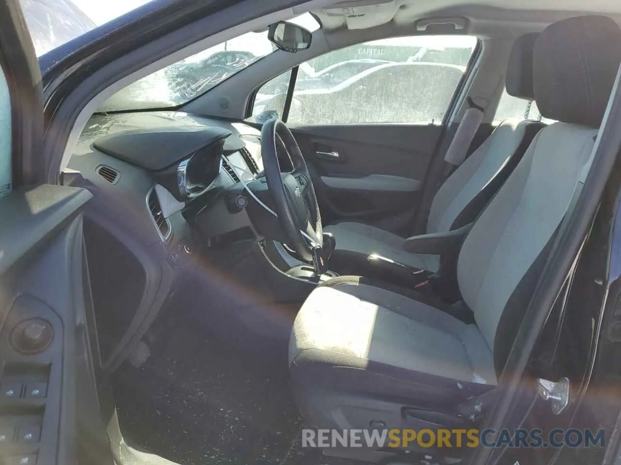 7 Photograph of a damaged car 3GNCJKSB3LL219117 CHEVROLET TRAX 2020