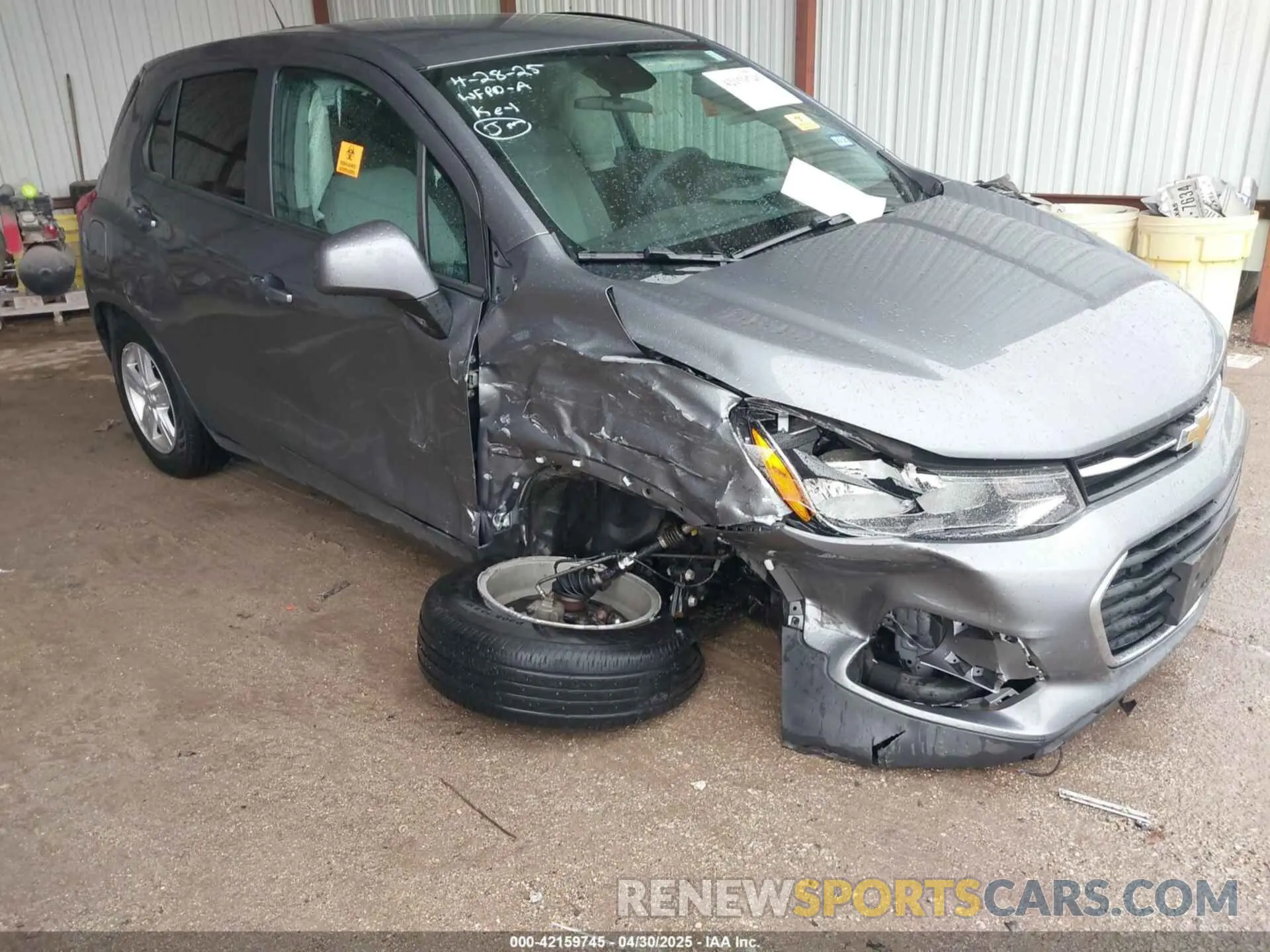 6 Photograph of a damaged car 3GNCJKSB3LL293007 CHEVROLET TRAX 2020