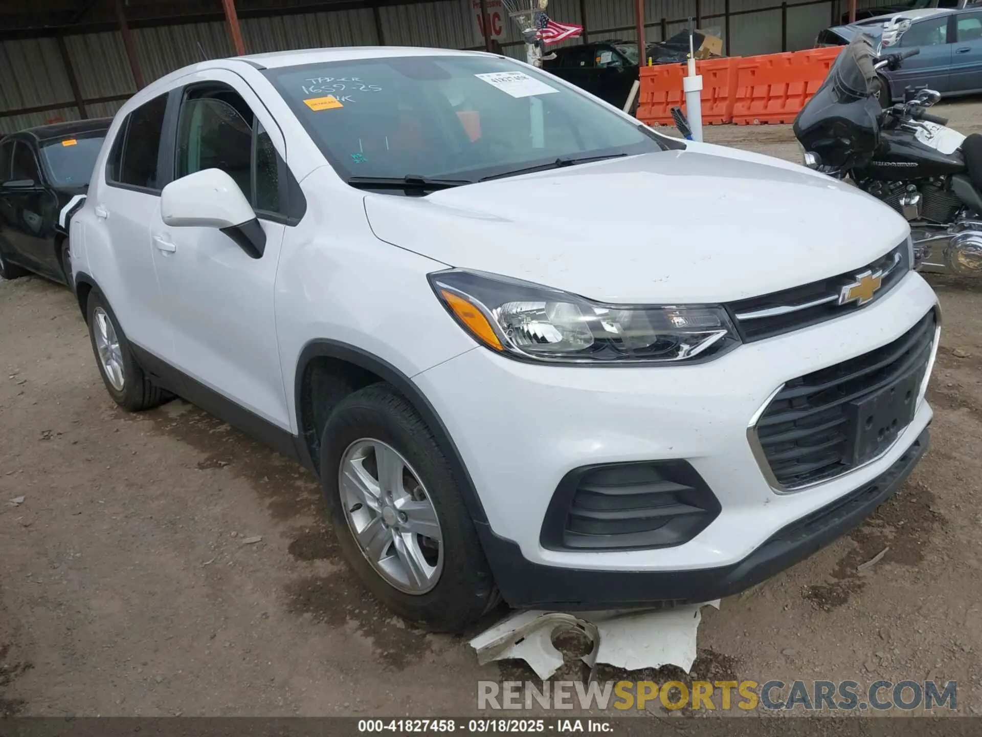 1 Photograph of a damaged car 3GNCJKSB3LL327950 CHEVROLET TRAX 2020