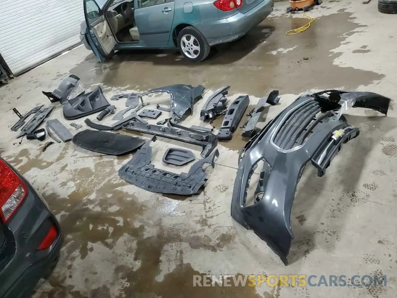 13 Photograph of a damaged car 3GNCJKSB4LL129040 CHEVROLET TRAX 2020