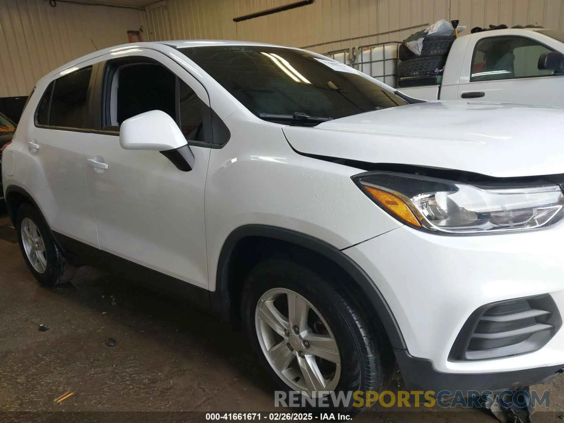 13 Photograph of a damaged car 3GNCJKSB4LL139907 CHEVROLET TRAX 2020