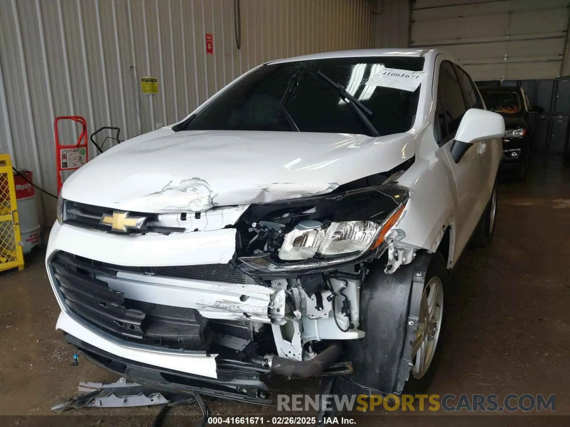 2 Photograph of a damaged car 3GNCJKSB4LL139907 CHEVROLET TRAX 2020