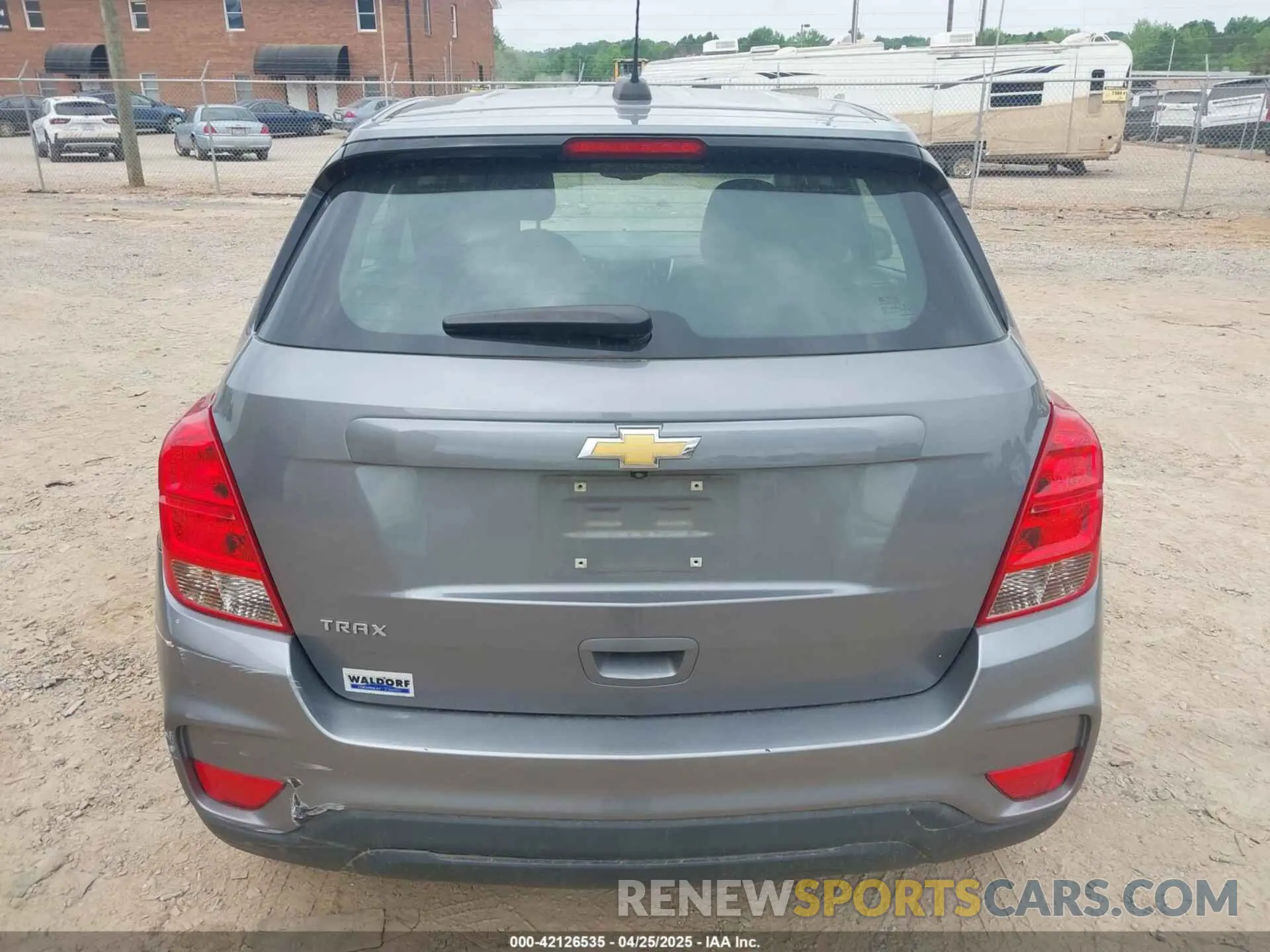 16 Photograph of a damaged car 3GNCJKSB4LL176651 CHEVROLET TRAX 2020