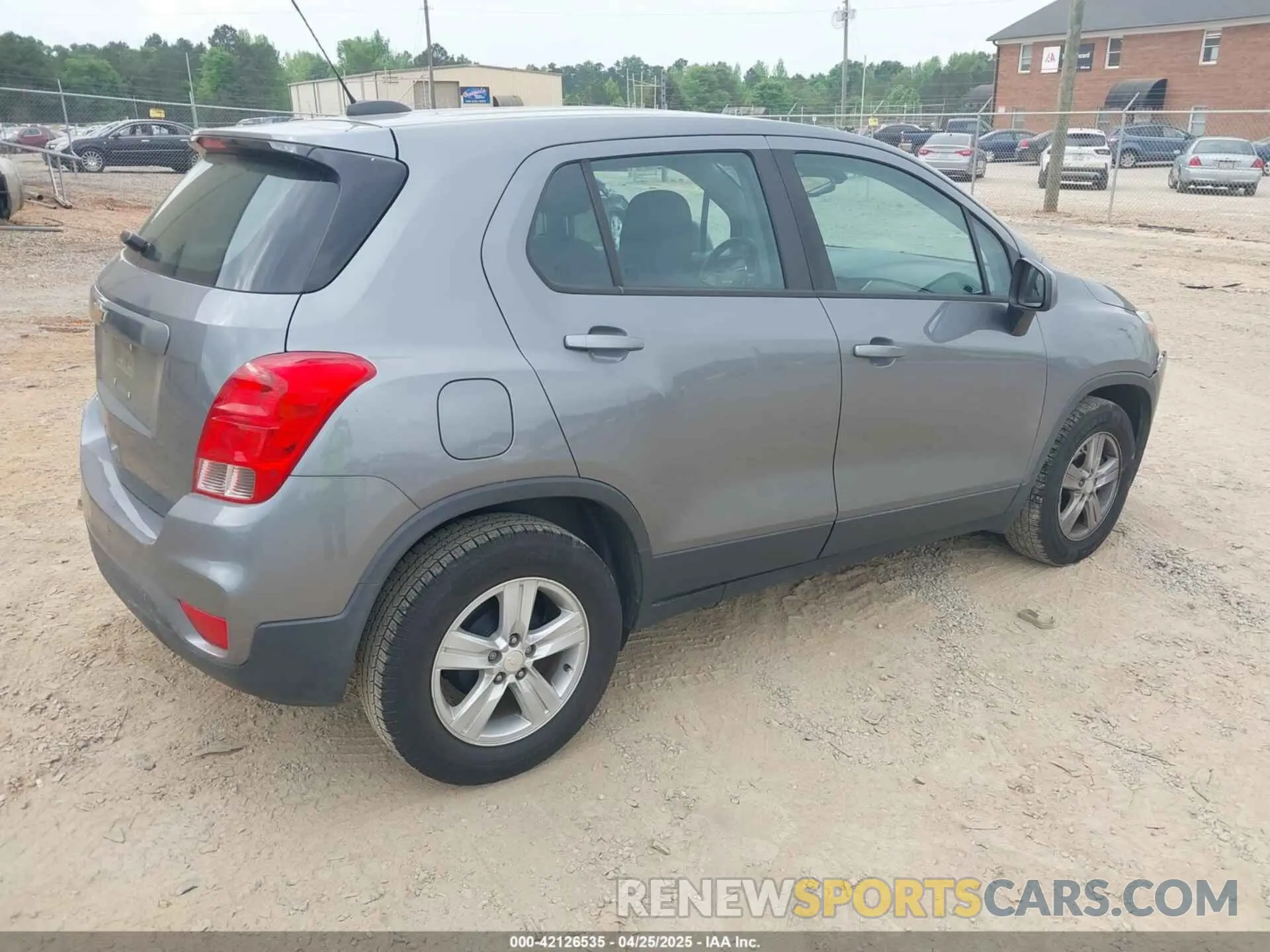 4 Photograph of a damaged car 3GNCJKSB4LL176651 CHEVROLET TRAX 2020