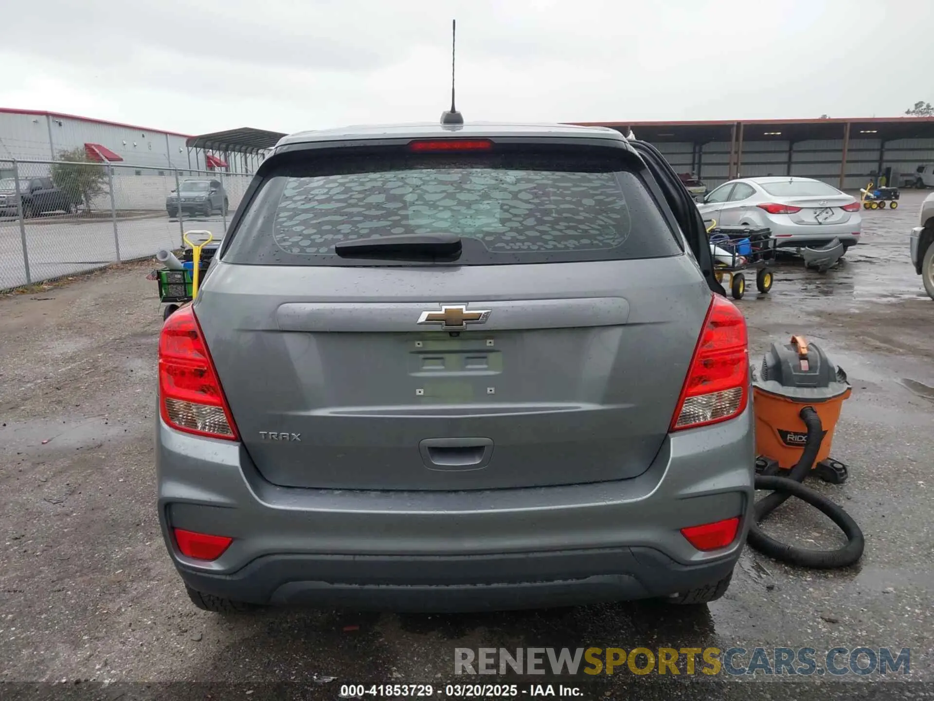 16 Photograph of a damaged car 3GNCJKSB4LL272294 CHEVROLET TRAX 2020