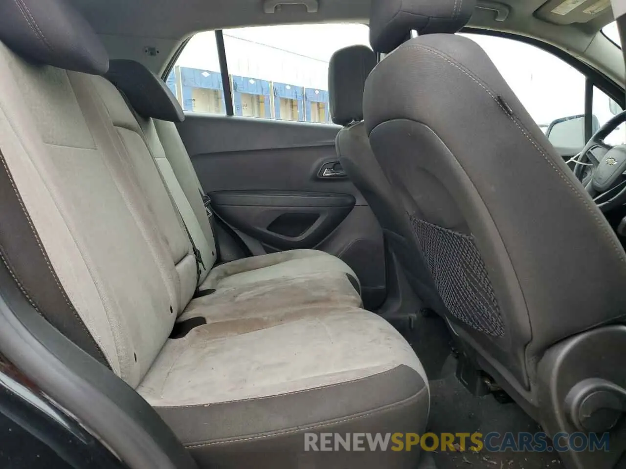 11 Photograph of a damaged car 3GNCJKSB4LL281433 CHEVROLET TRAX 2020