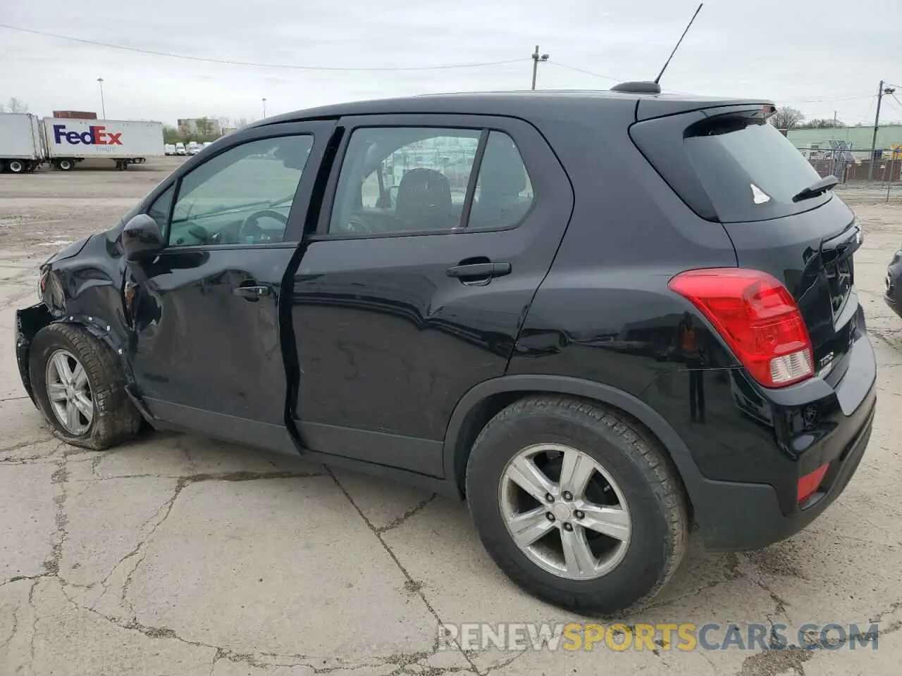 2 Photograph of a damaged car 3GNCJKSB4LL281433 CHEVROLET TRAX 2020