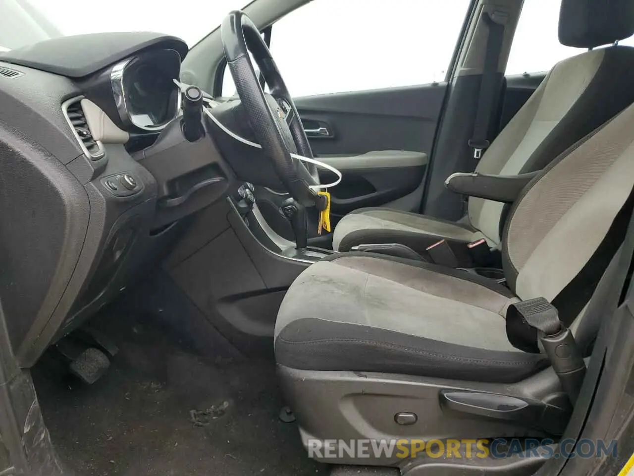 7 Photograph of a damaged car 3GNCJKSB4LL281433 CHEVROLET TRAX 2020