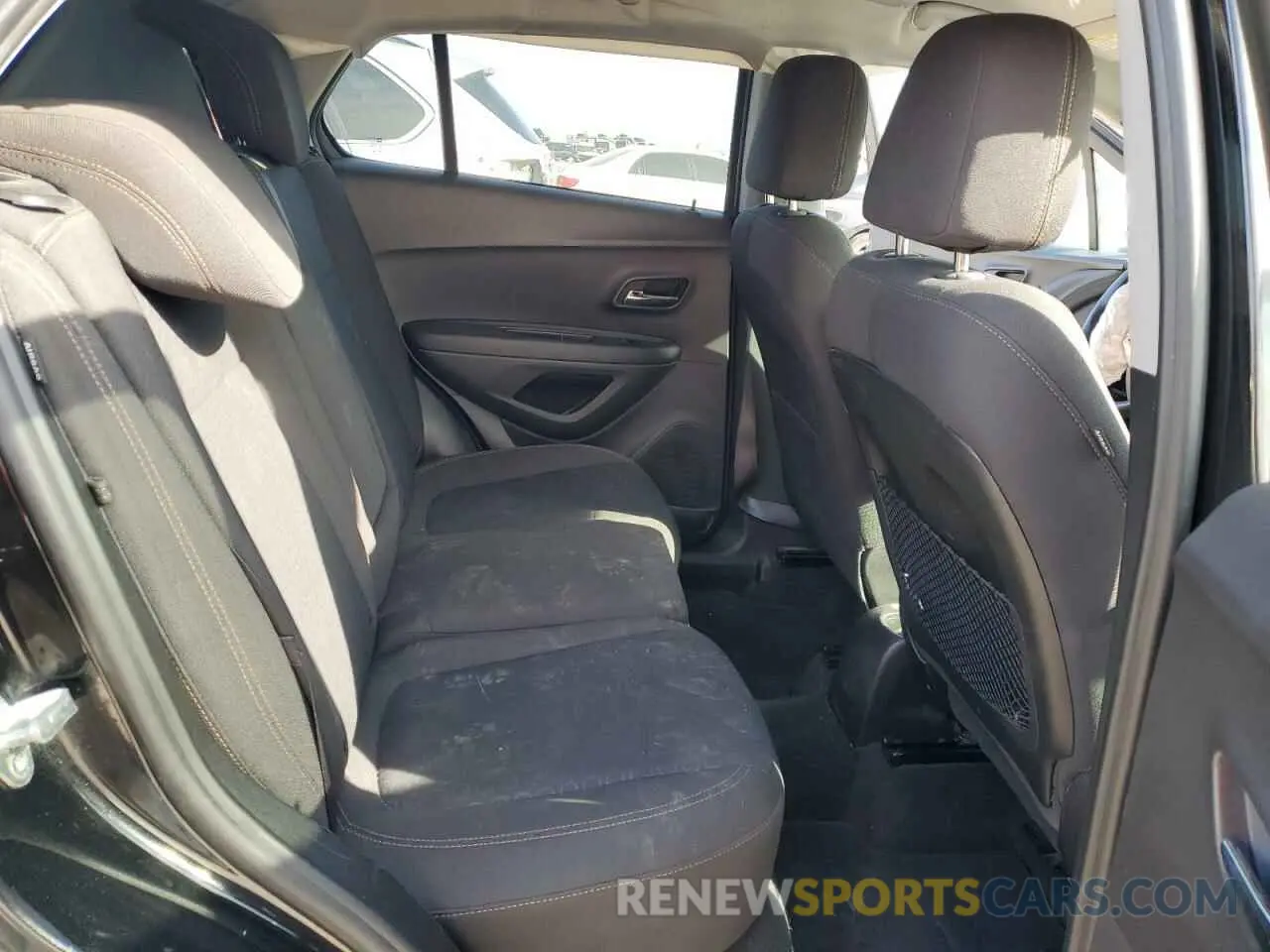 11 Photograph of a damaged car 3GNCJKSB4LL292805 CHEVROLET TRAX 2020