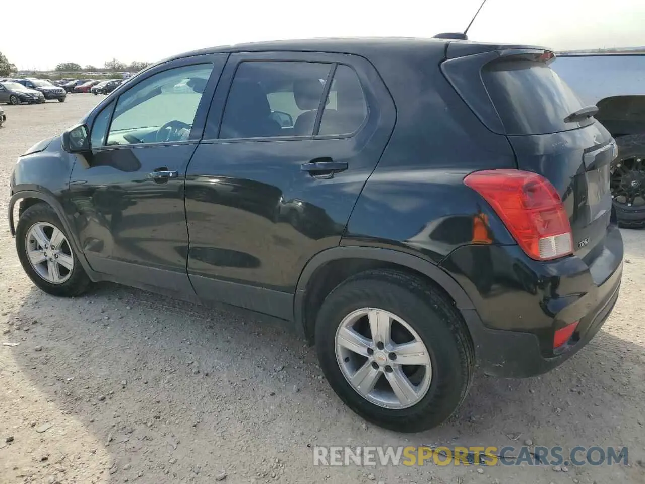 2 Photograph of a damaged car 3GNCJKSB4LL292805 CHEVROLET TRAX 2020