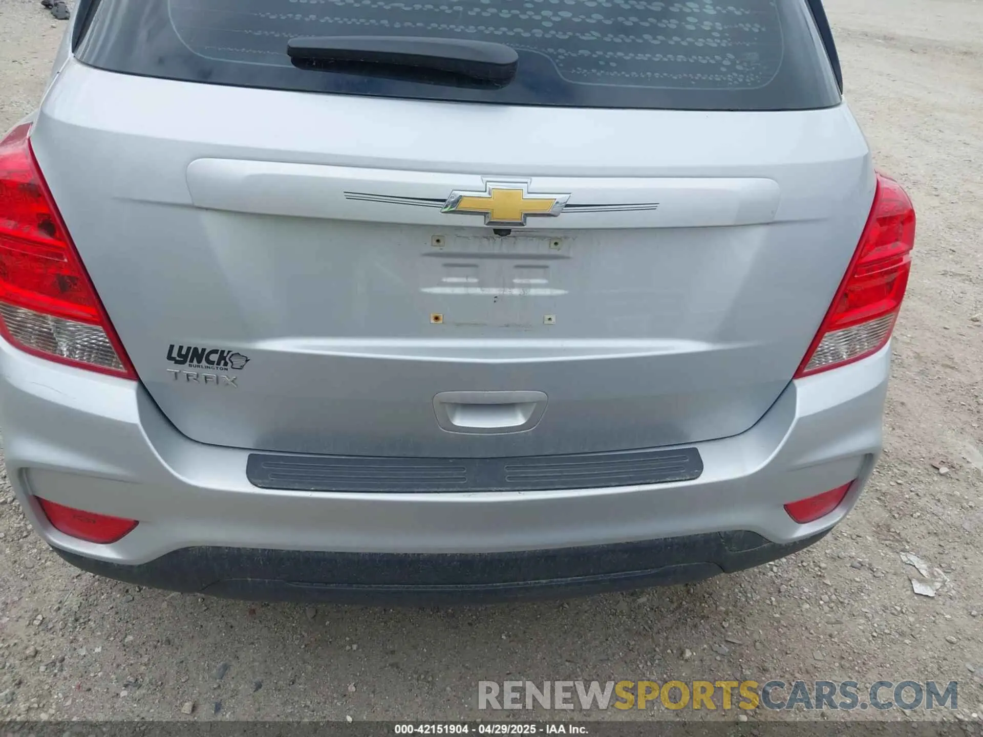 16 Photograph of a damaged car 3GNCJKSB4LL305522 CHEVROLET TRAX 2020