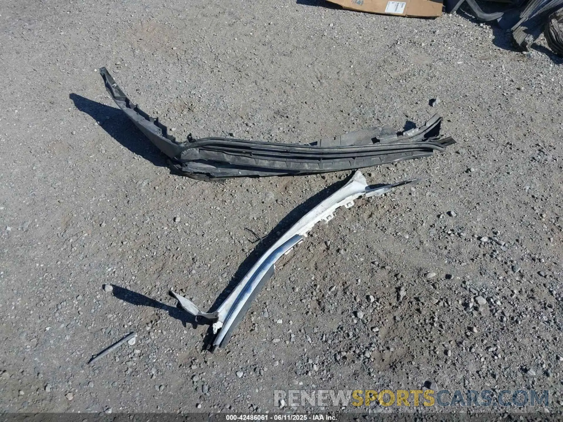 12 Photograph of a damaged car 3GNCJKSB4LL332316 CHEVROLET TRAX 2020