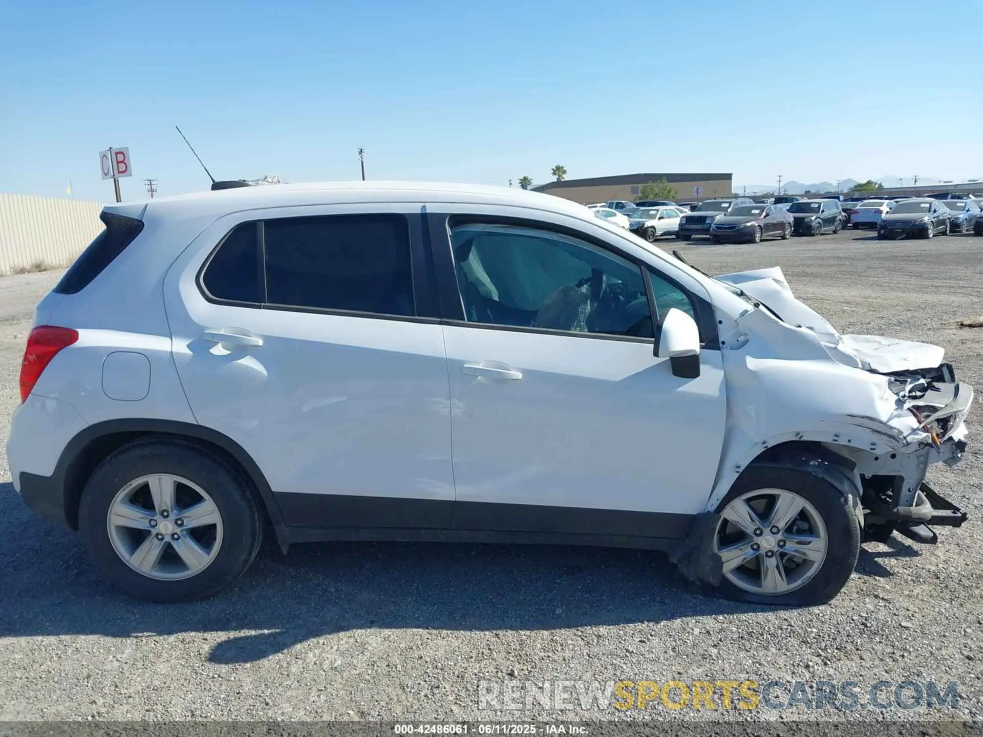 14 Photograph of a damaged car 3GNCJKSB4LL332316 CHEVROLET TRAX 2020
