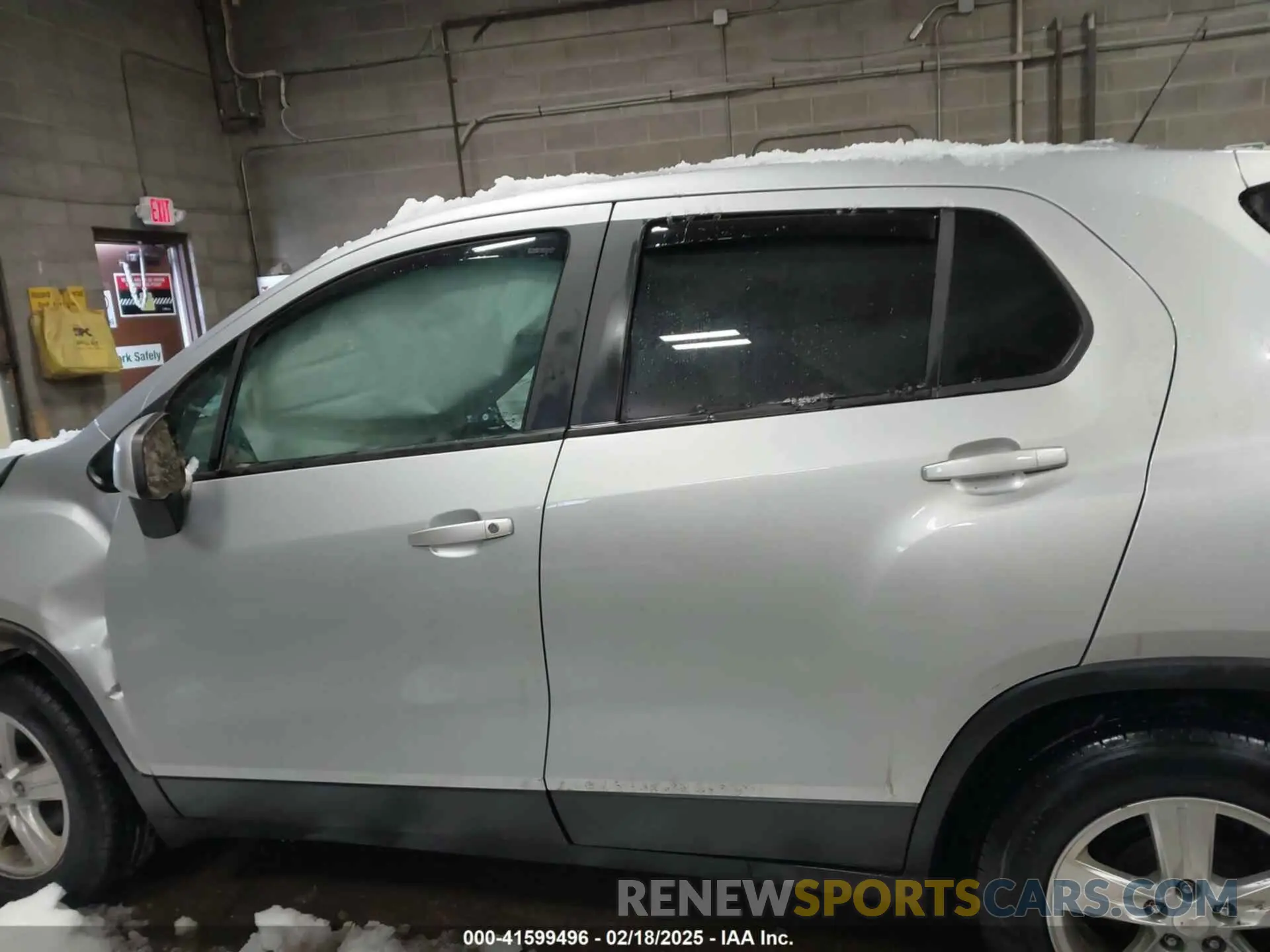 14 Photograph of a damaged car 3GNCJKSB4LL338360 CHEVROLET TRAX 2020