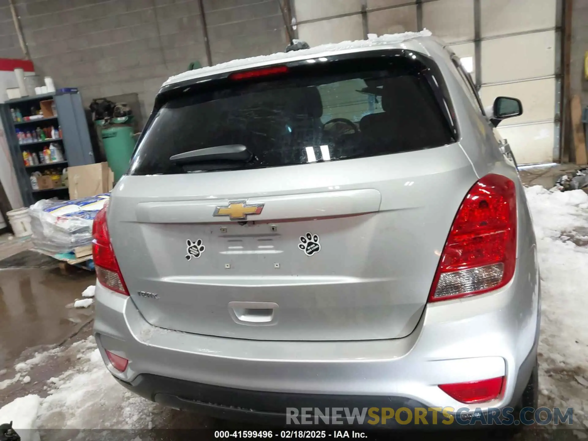 16 Photograph of a damaged car 3GNCJKSB4LL338360 CHEVROLET TRAX 2020