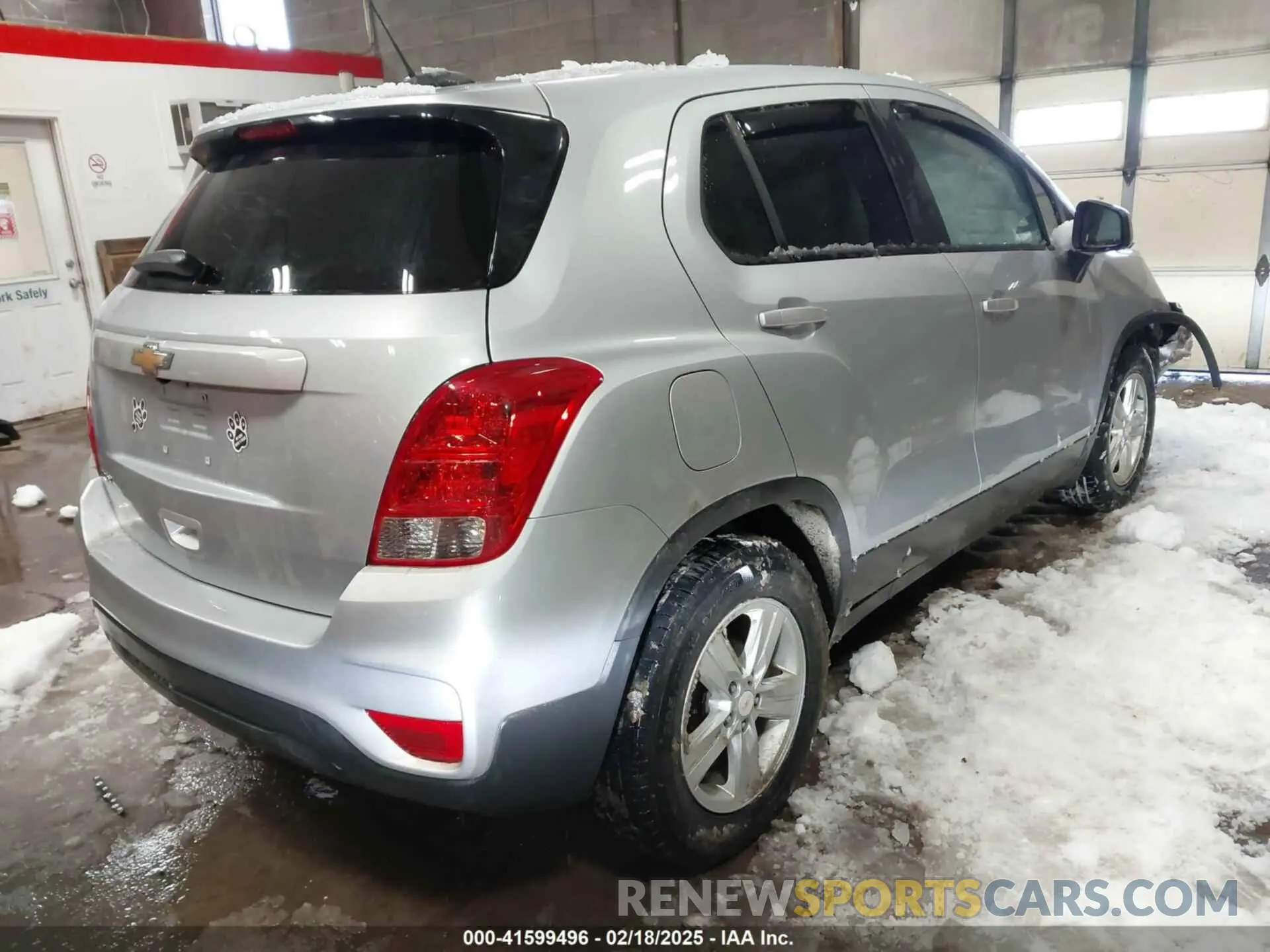 4 Photograph of a damaged car 3GNCJKSB4LL338360 CHEVROLET TRAX 2020
